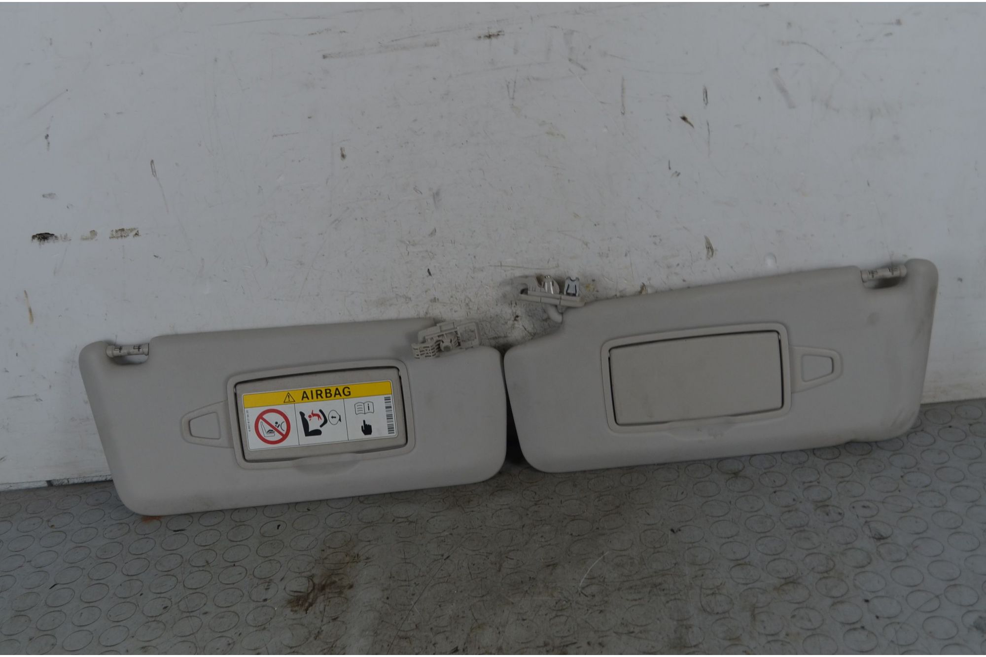 Alette Parasole DX e SX Mercedes Classe B W246 Dal 2011 al 2019 Cod A24681021007M94  1747388496085