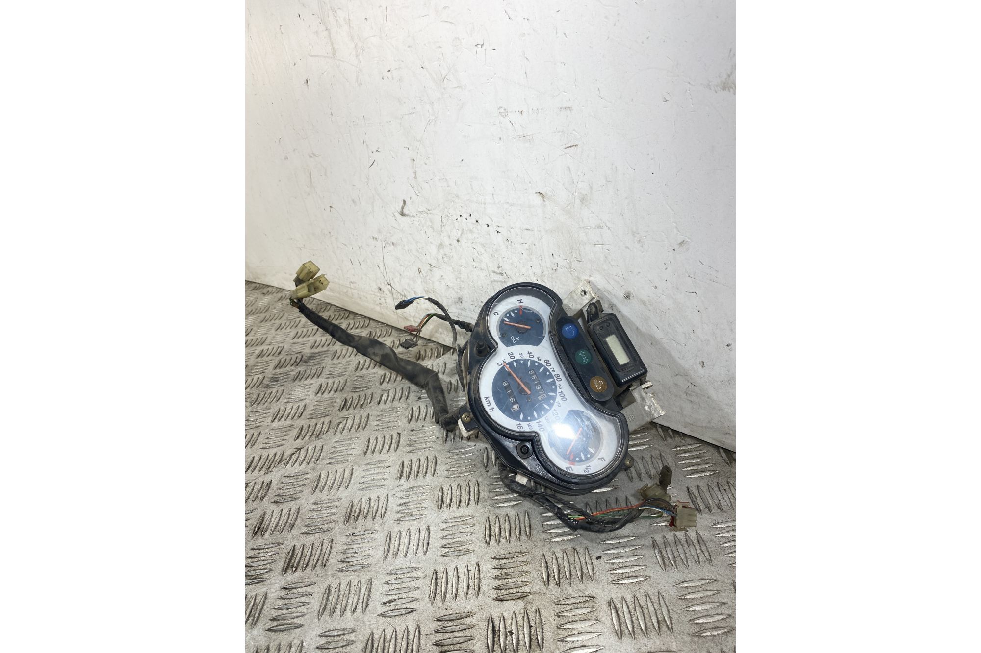 Strumentazione Contachilometri Honda SH 125 / 150 carburatore dal 2001 al 2004 KM 55197  1747391244093