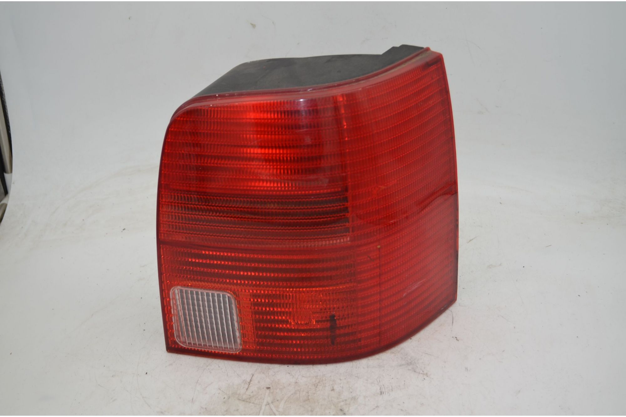 Fanale Stop Posteriore DX Volkswagen Passat B5 Dal 1996 al 2005 Cod 3B5945096G  1747397334866
