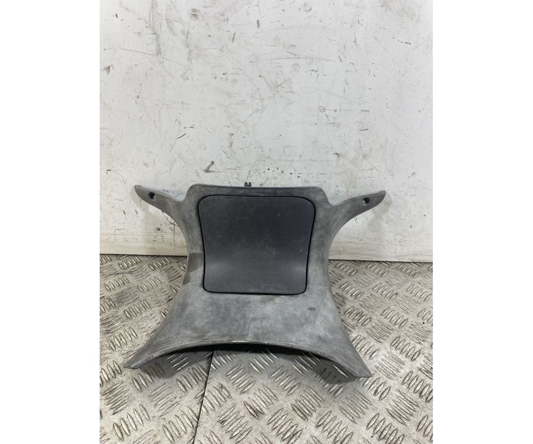Carena Tappo Ispezione Piaggio Beverly 500 dal 2002 al 2006 1747402889572 Carena Tappo Ispezione Piaggio Beverly 500 dal 2002 al 2006 1747402889572