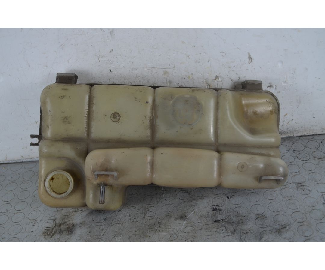 Vaschetta acqua radiatore Iveco Daily Dal 1999 al 2007 1747405456085 Vaschetta acqua radiatore Iveco Daily Dal 1999 al 2007 1747405456085