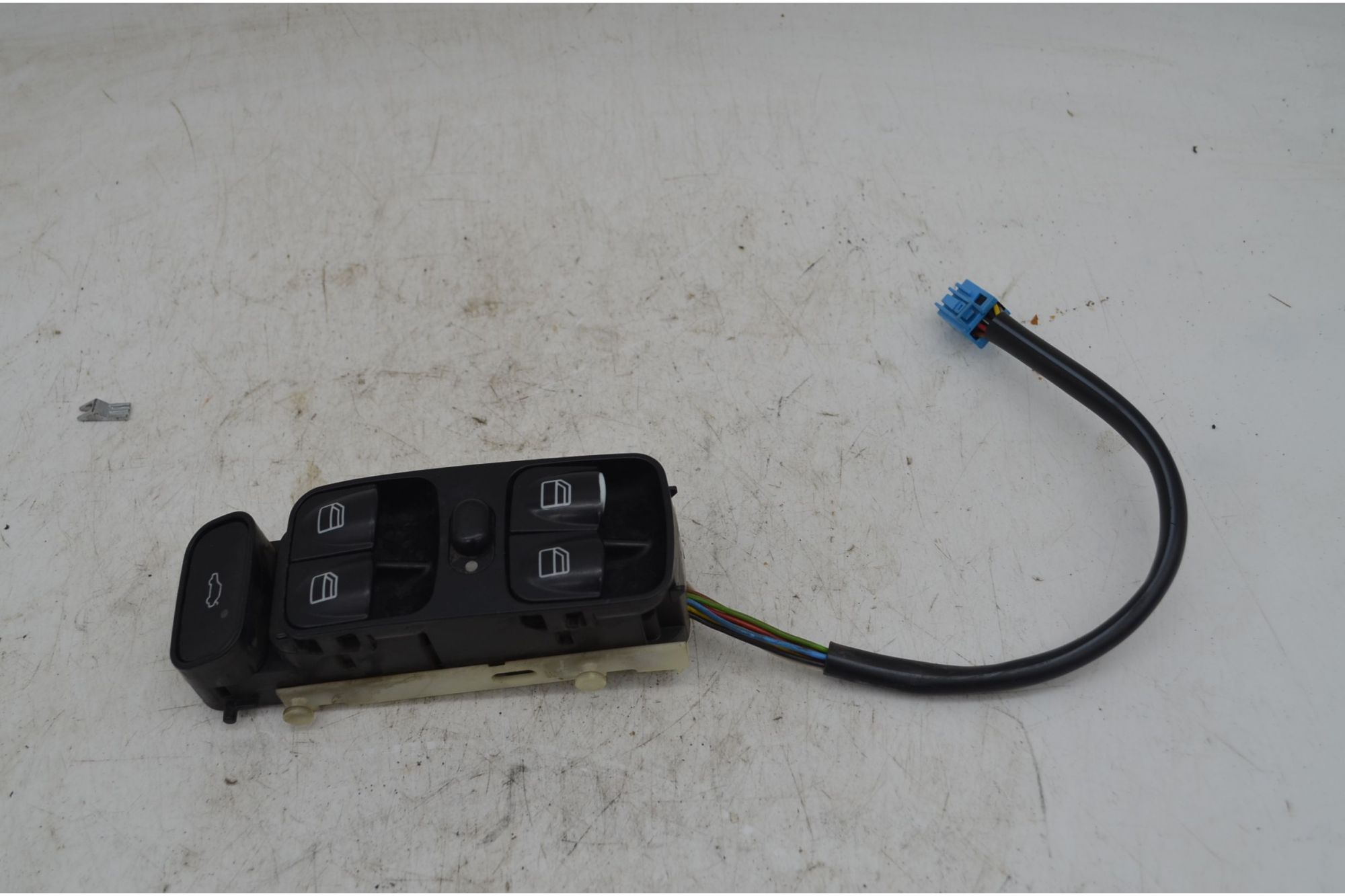 Pulsantiera Alzacristallo Anteriore SX Mercedes Classe C W203 Dal 2000 al 2007 Cod A2038200110  1747644047792