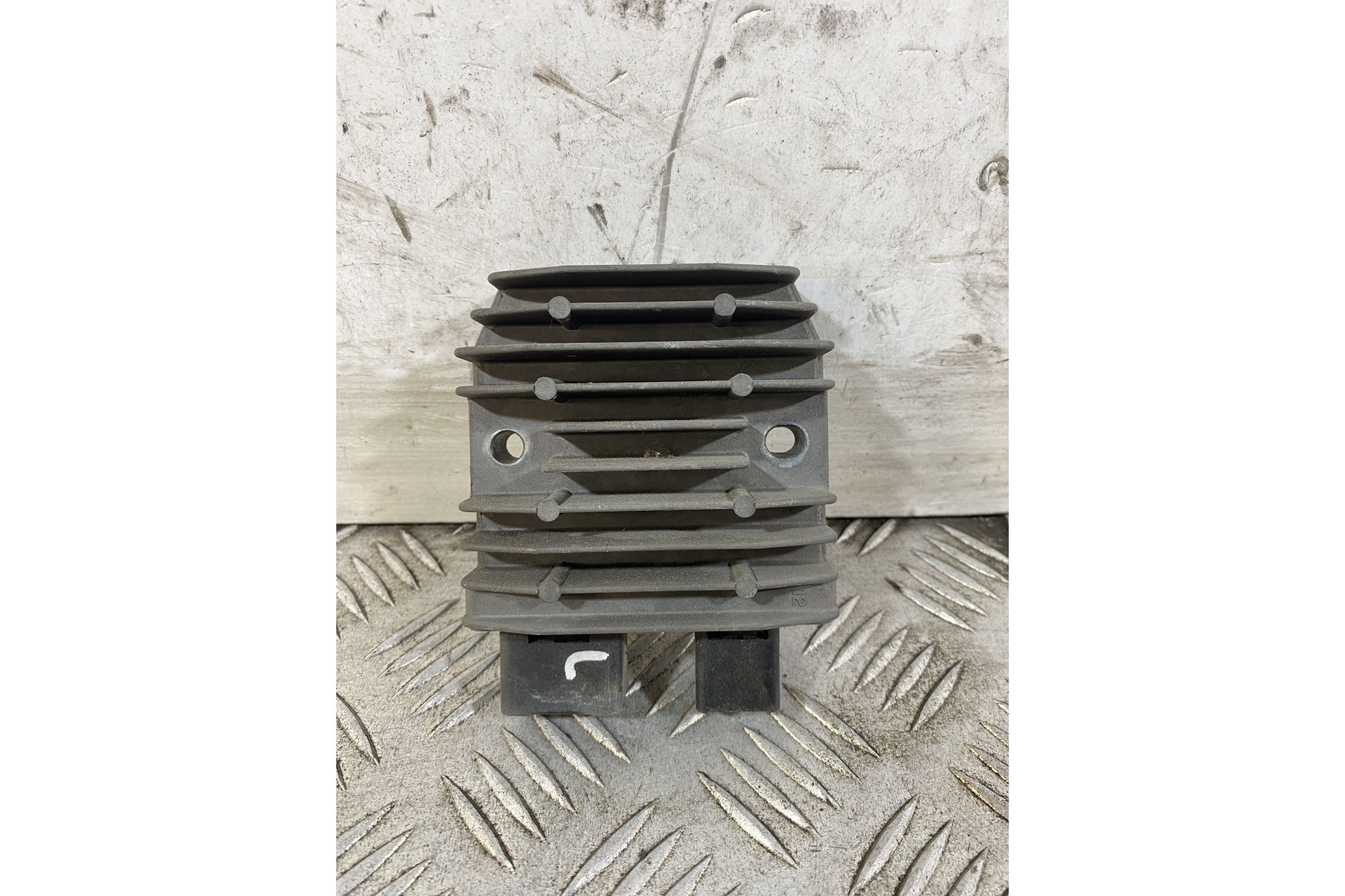 Regolatore Di Tensione Honda SW-T 400 / 600 dal 2008 al 2016 COD FH014AA  1747661505558