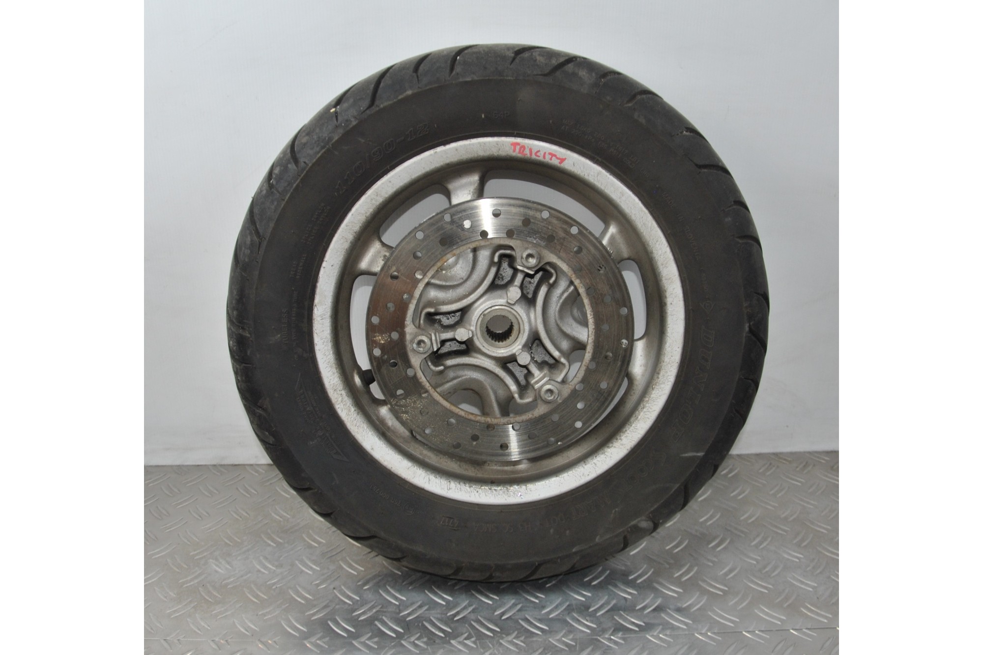 Cerchio posteriore Yamaha Tricity 125 dal 2014 al 2020  1621853418102