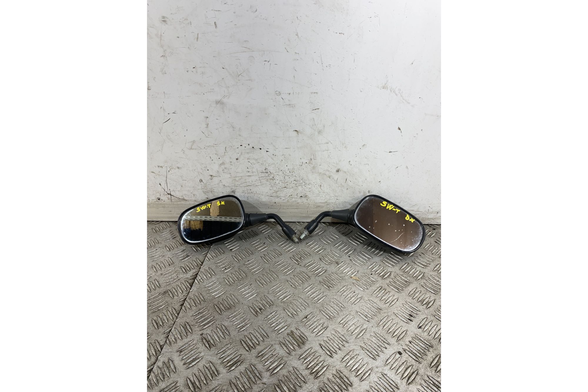 Coppia Specchietti Retrovisori Honda SW-T 400 / 600 dal 2008 al 2016  1747665397975
