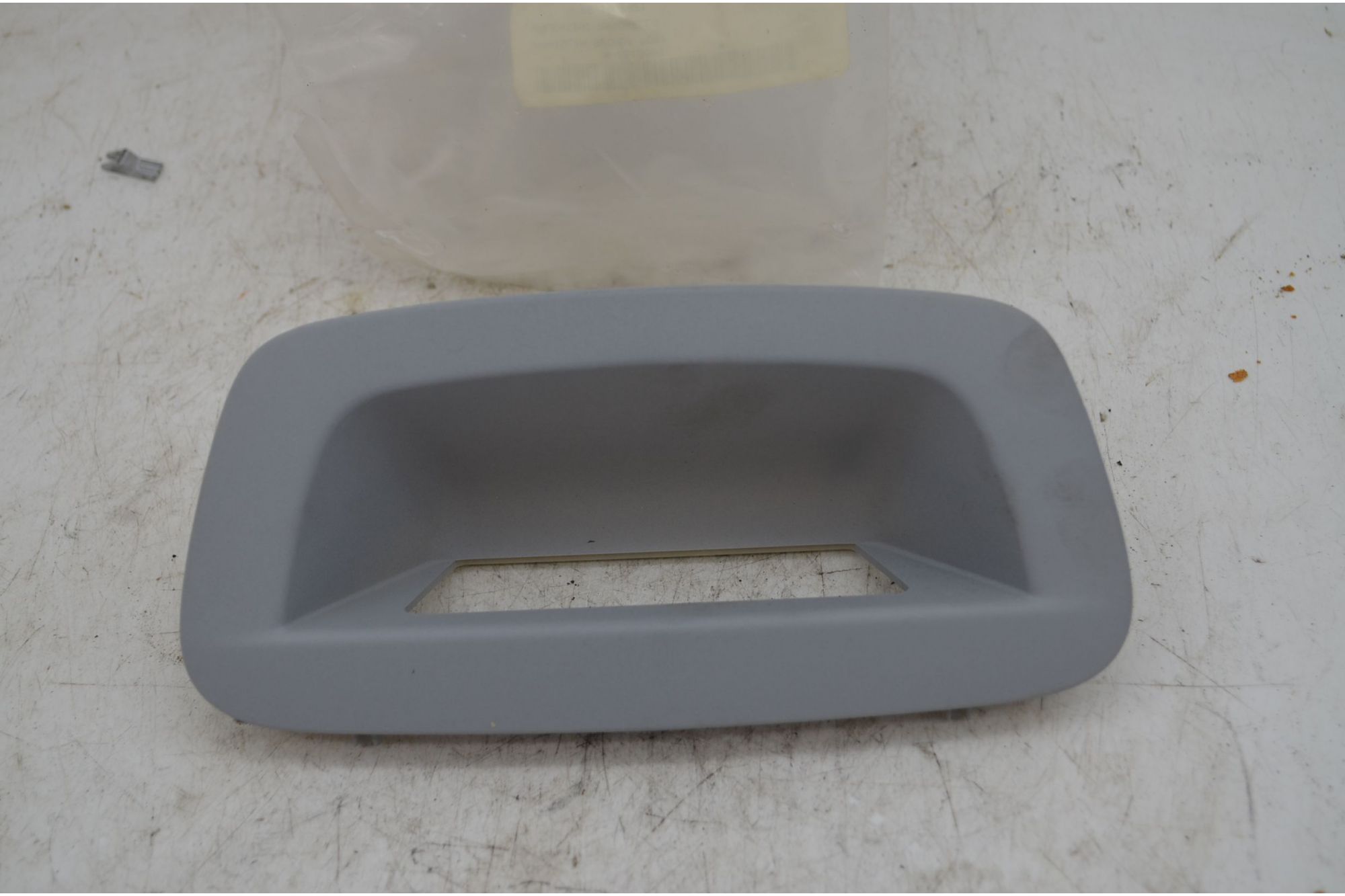 Maniglia Esterna Portellone Posteriore Opel Mokka Dal 2012 al 2019 Cod 42613009  1747724068174
