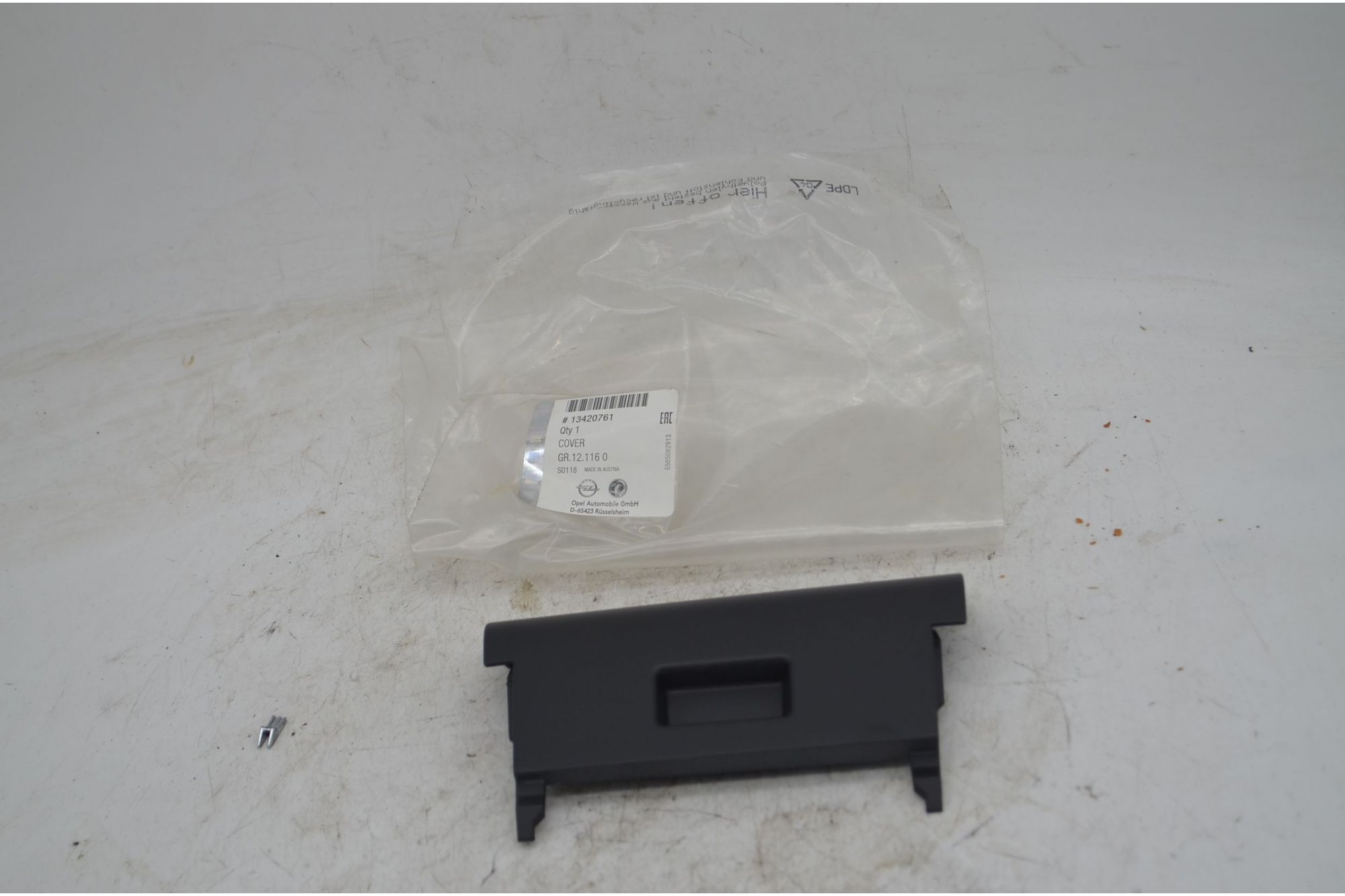 Cassetto Interno Opel Insignia A Dal 2008 al 2017 Cod 13420761  1747726654627