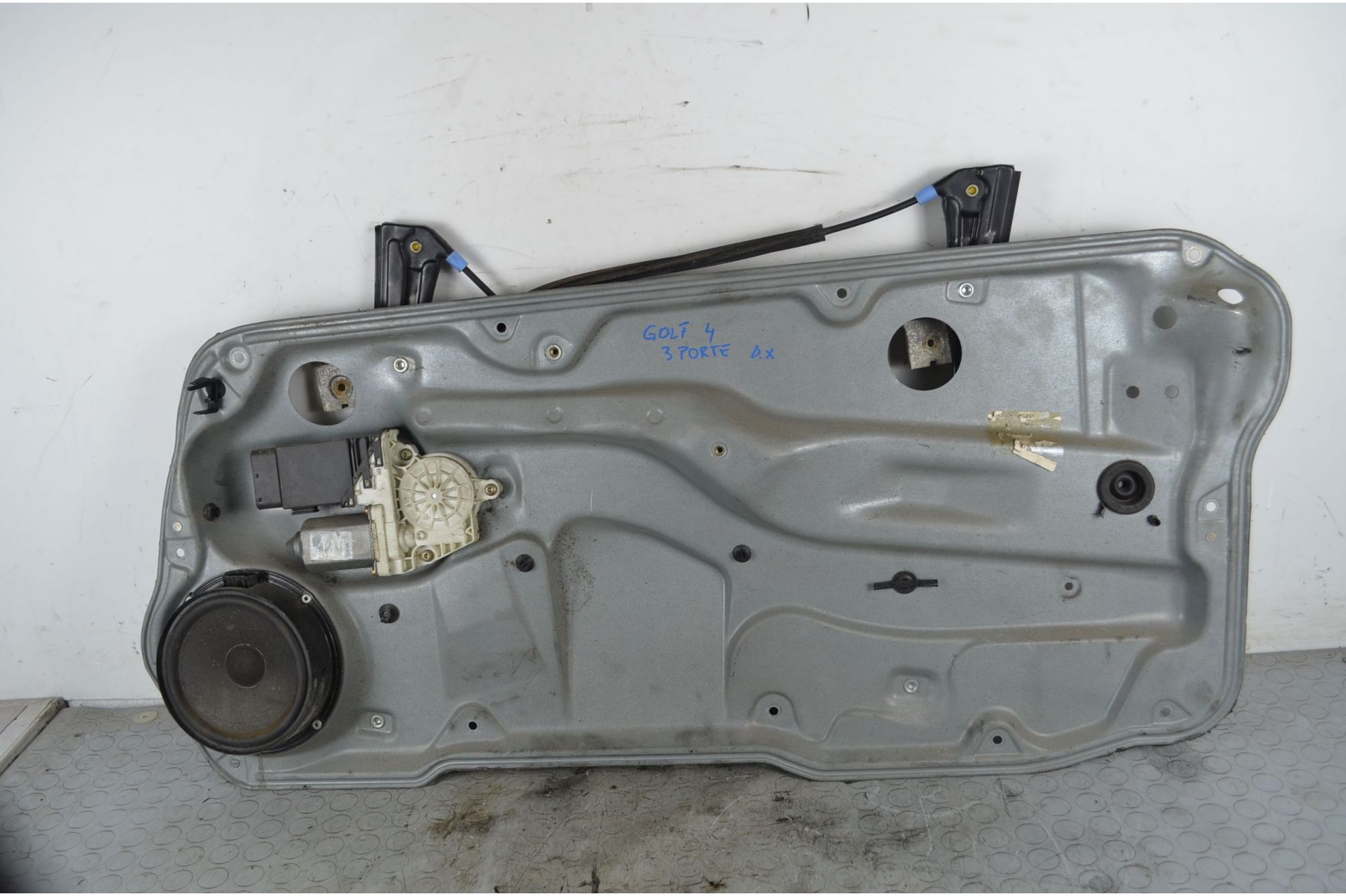 Motorino Alzacristalli Anteriore DX + Pannello Volkswagen Golf IV 3P Dal 1997 al 2007 Cod 1J3837462H  1747745104707