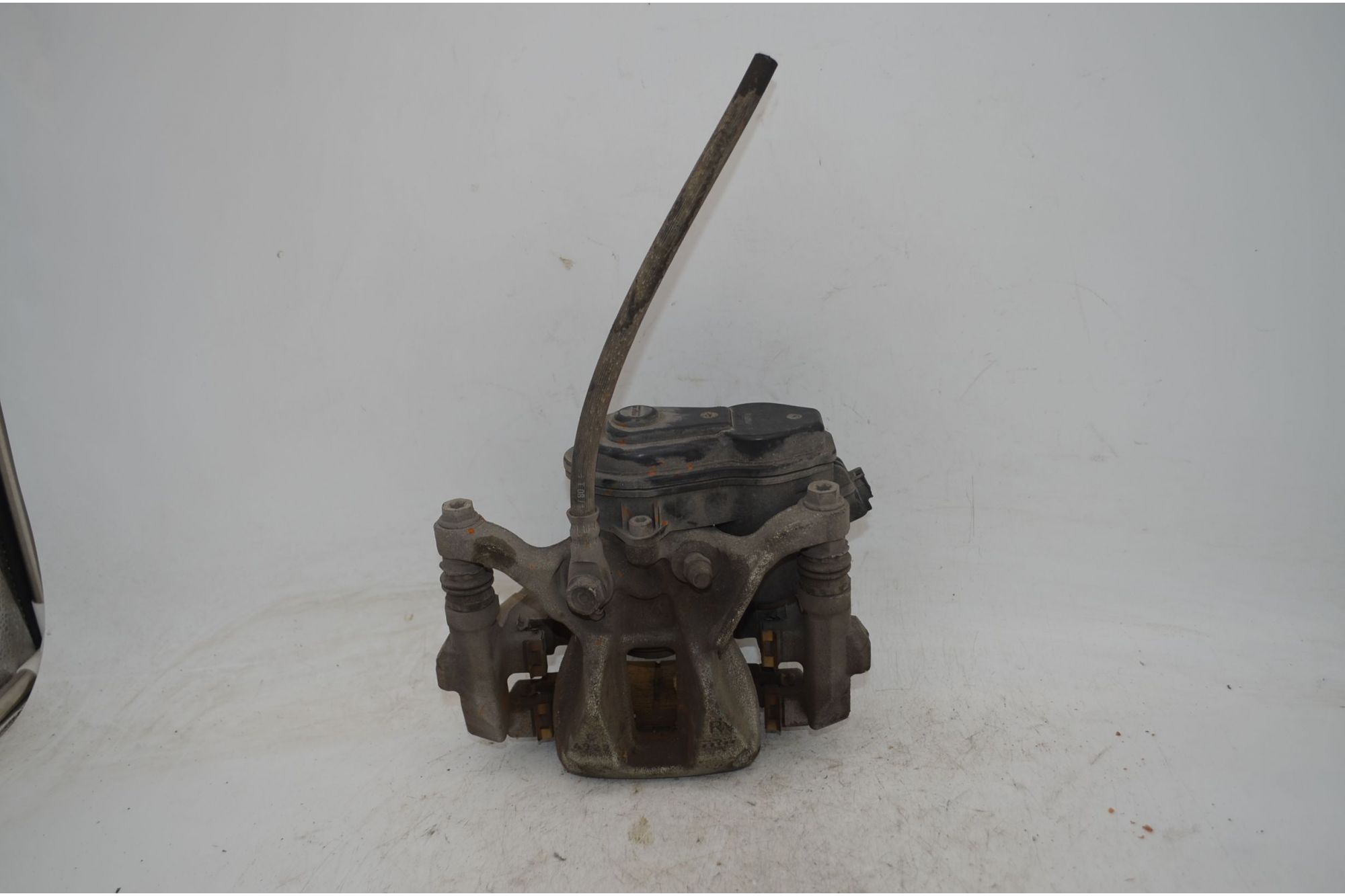 Pinza Freno Posteriore SX Toyota C-HR Dal 2016 al 2023 Cod A006B119A  1747813672794