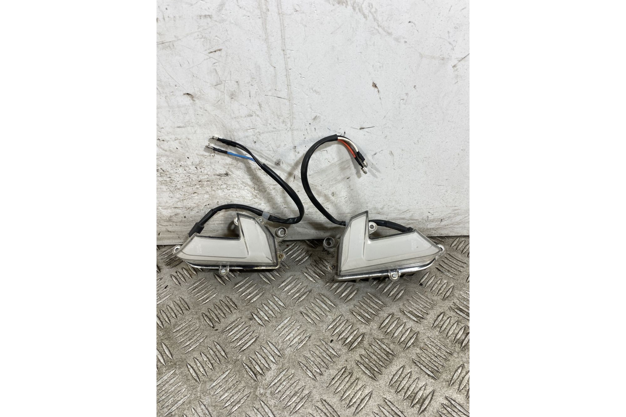 Coppia Frecce Anteriori Silence S01 Plus Dal 2021 Al 2025  1747836610186