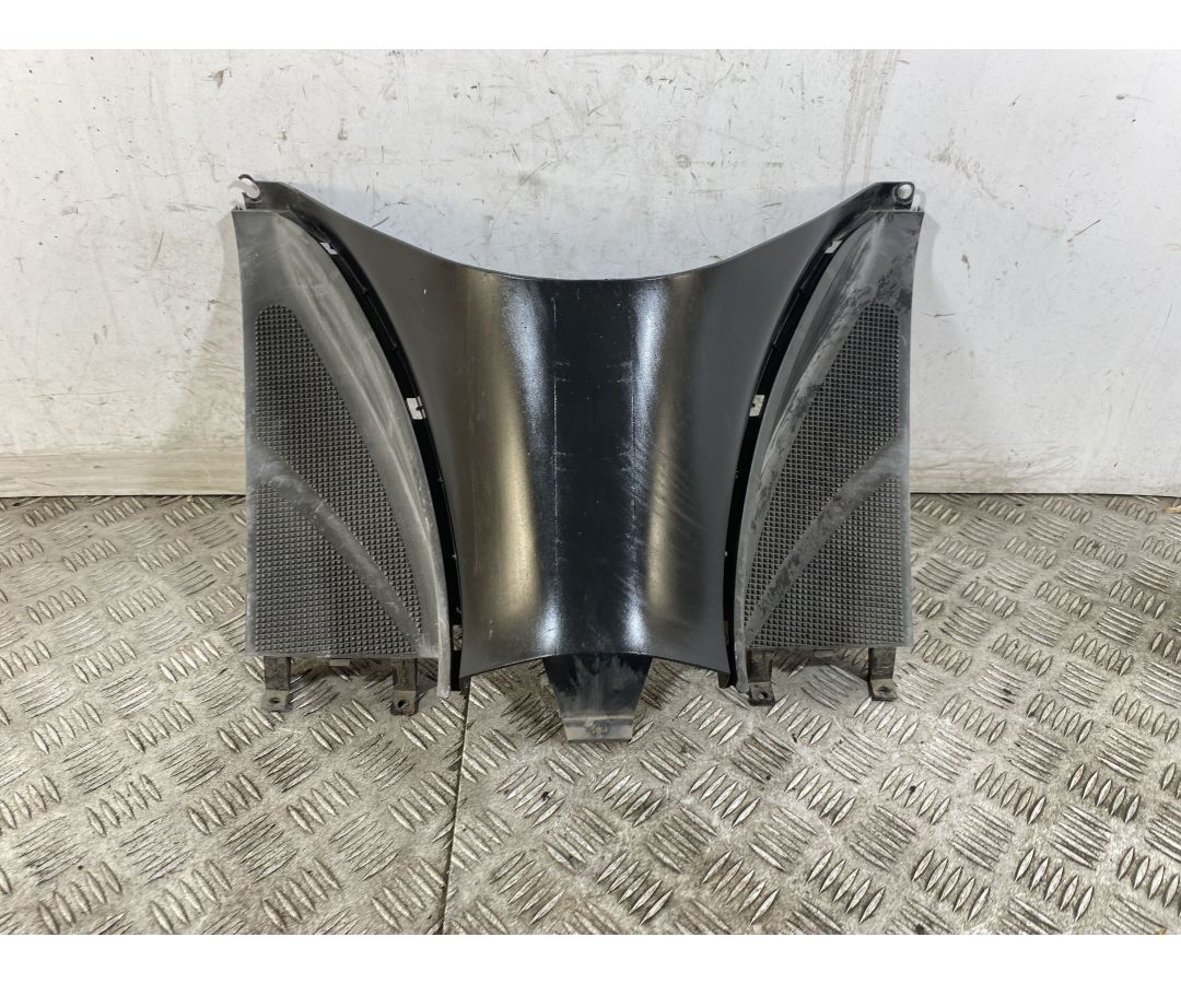 Carena Poggiapiedi Frontale Yamaha Majesty 150 Dal 1999 al 2006 1747837478778 Carena Poggiapiedi Frontale Yamaha Majesty 150 Dal 1999 al 2006 1747837478778