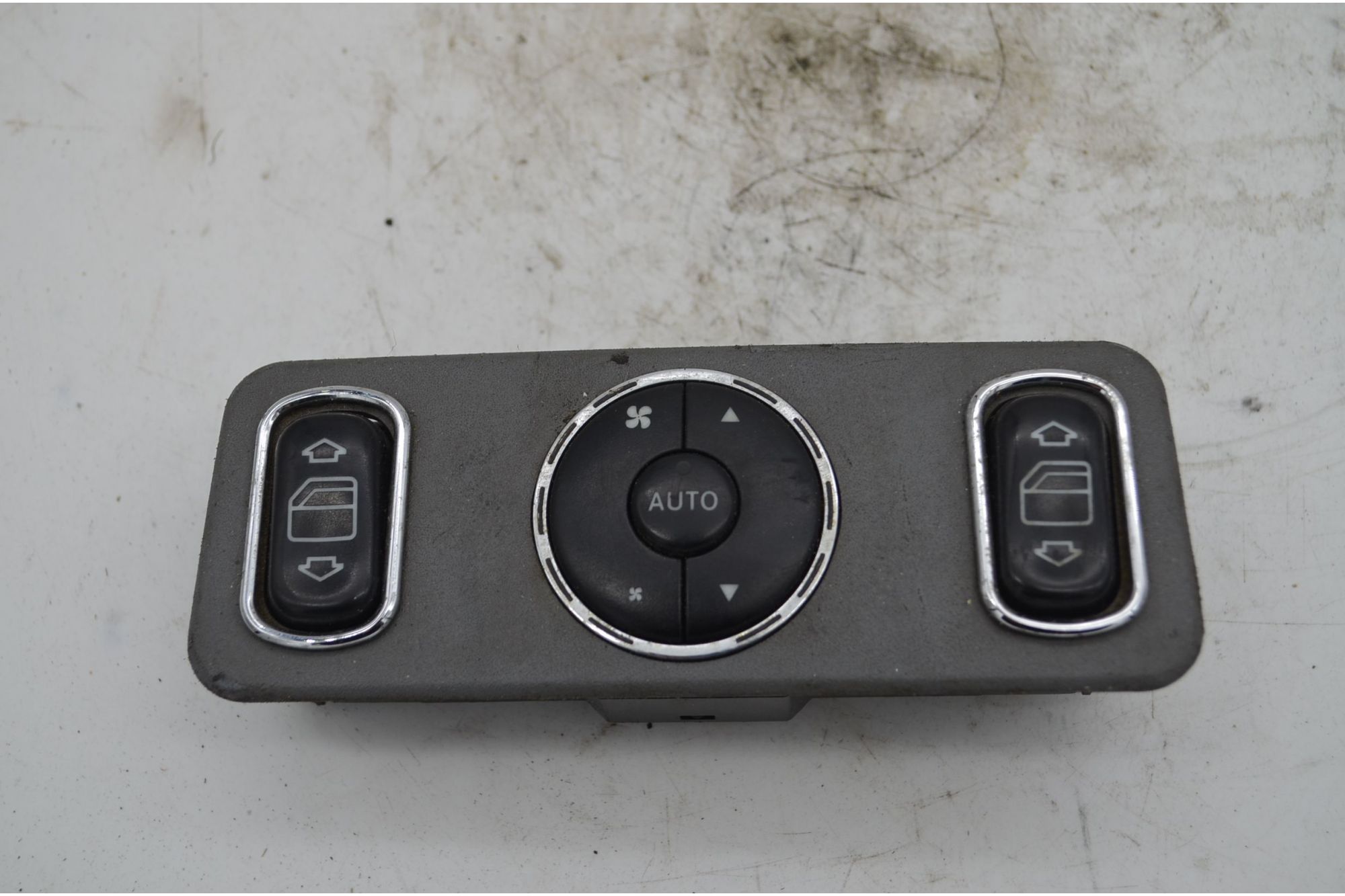 Pulsantiera Alzavetri Mercedes Classe ML W163 Dal 1997 al 2005 Cod A1638200326  1747839643563