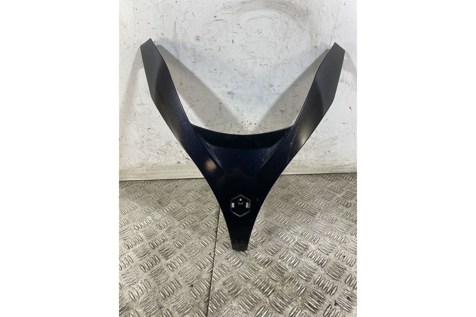Carena Scudetto Boomerang Anteriore Piaggio MP3 250 Dal 2006 Al 2011  1747904691208