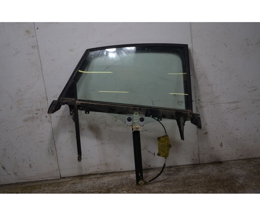 Vetro Scendente Post DX + Macchinetta Alzacristalli Audi A6 C6 Dal 2004 al 2012 Cod 4F0839462B 1747904284578 Vetro Scendente Post DX + Macchinetta Alzacristalli Audi A6 C6 Dal 2004 al 2012 Cod 4F0839462B 1747904284578