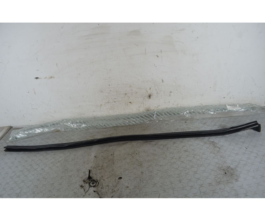 Guarnizione porta posteriore battente Fiat Ducato Dal 1999 al 2006 Cod 1313950080 1747917129538 Guarnizione porta posteriore battente Fiat Ducato Dal 1999 al 2006 Cod 1313950080 1747917129538