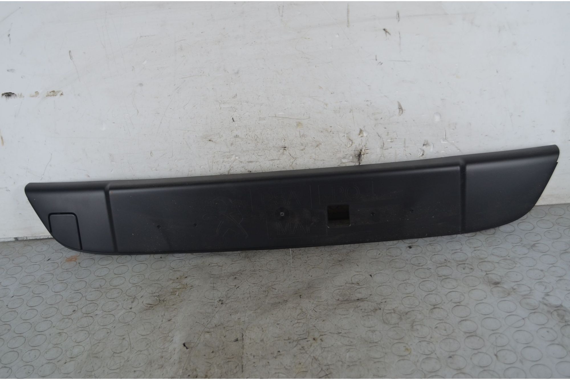 Modanatura paraurti anteriore Peugeot 3008 Dal 2009 al 2013 Cod 98052126XT  1747984966715