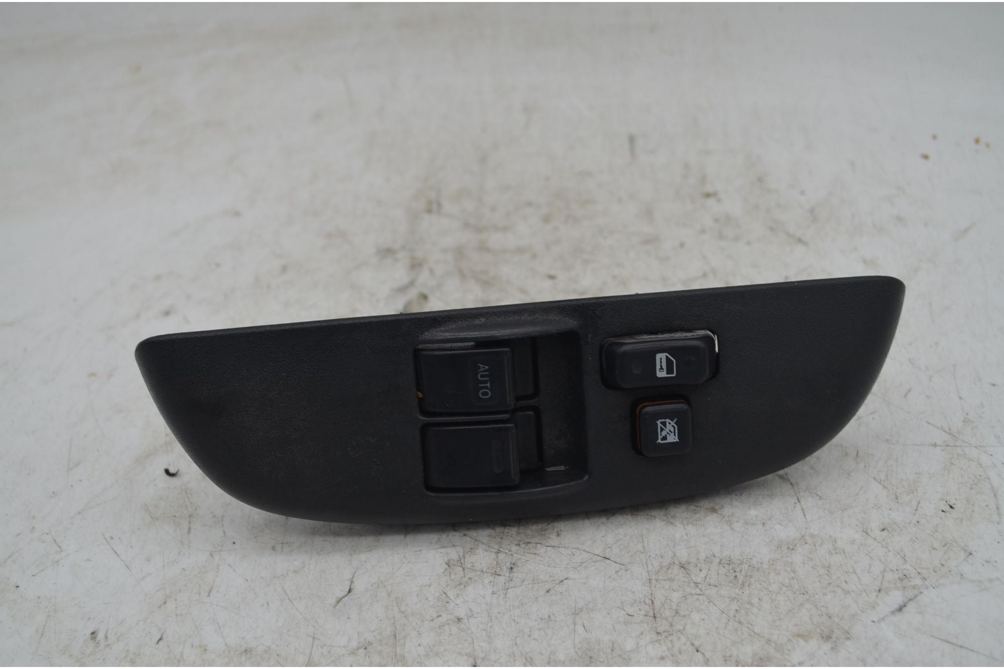 Pulsantiera Alzacristalli Anteriore SX Toyota Yaris Verso Dal 2003 al 2007 Cod 84820-52170  1748012798902