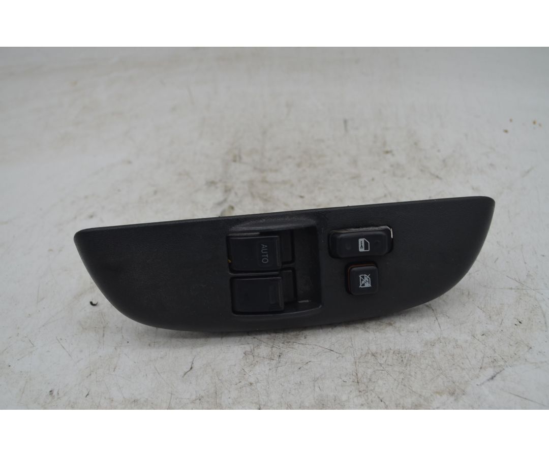 Pulsantiera Alzacristalli Anteriore SX Toyota Yaris Verso Dal 2003 al 2007 Cod 84820-52170 1748012798902 Pulsantiera Alzacristalli Anteriore SX Toyota Yaris Verso Dal 2003 al 2007 Cod 84820-52170 1748012798902
