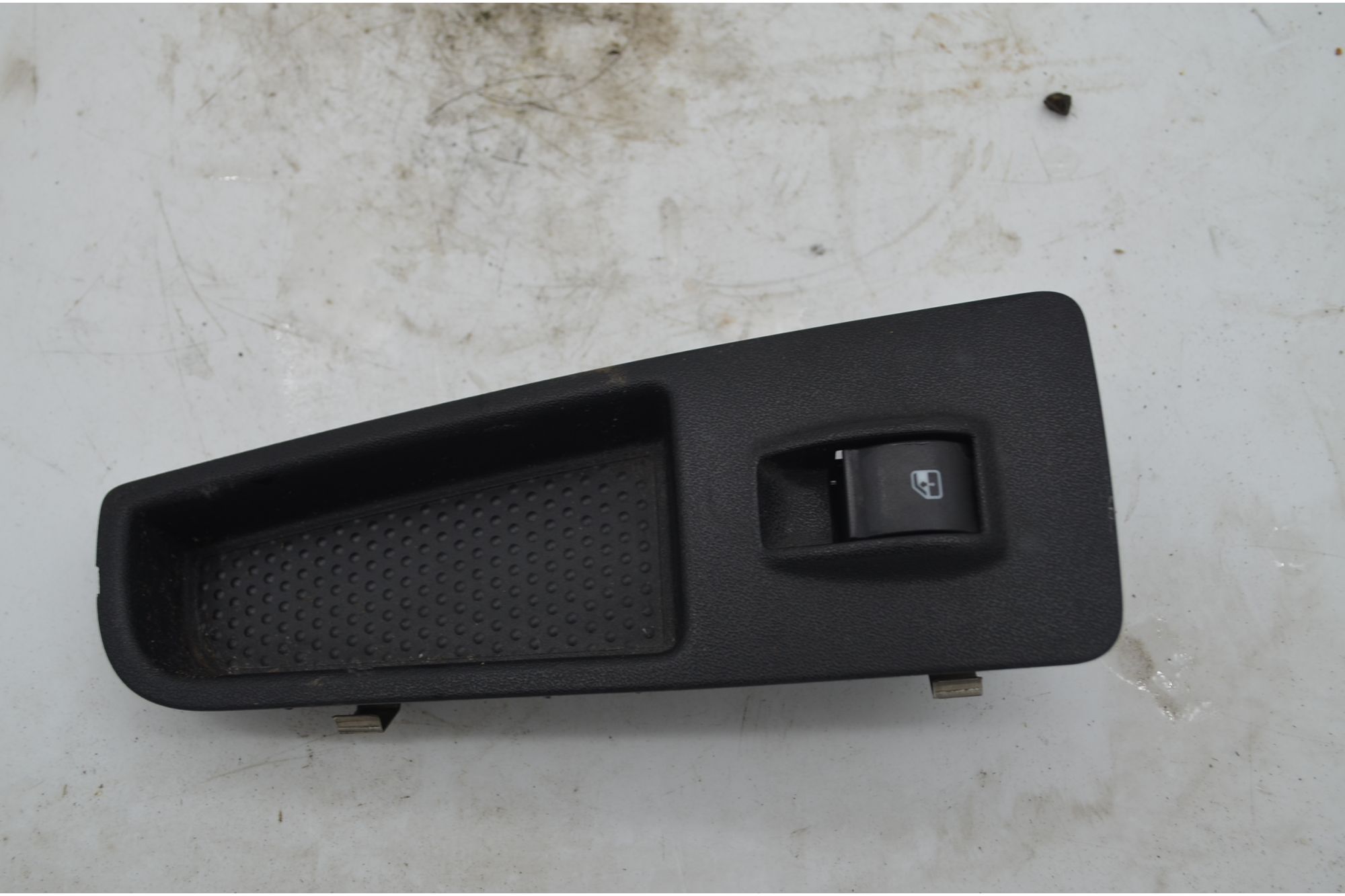 Pulsantiera Alzacristalli Anteriore DX Fiat Grande Punto Dal 2005 al 2018 Cod 735380450  1748247345735
