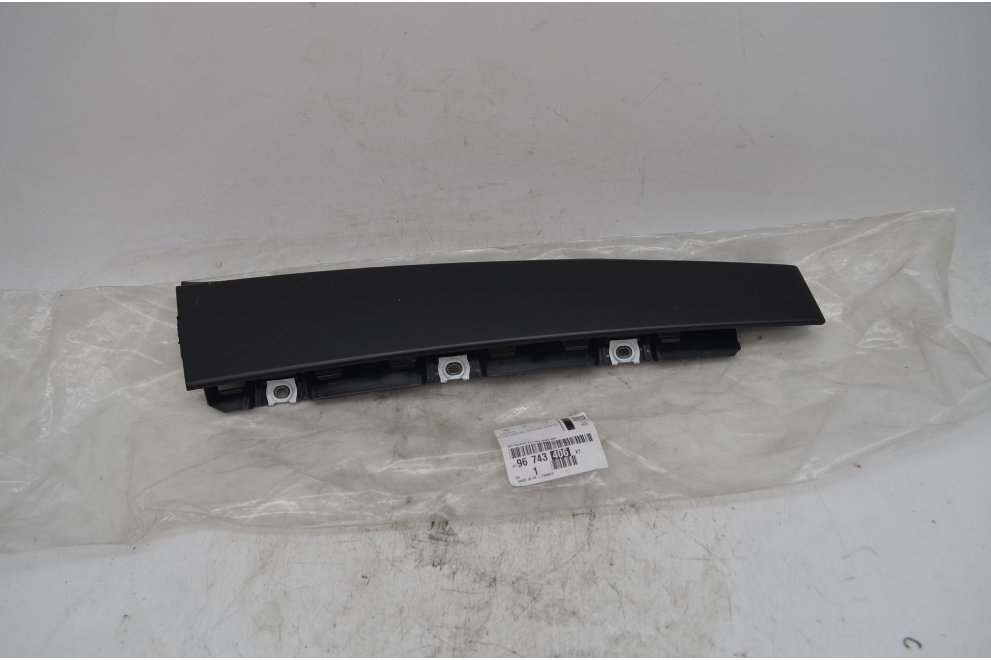 Modanatura porta posteriore SX Peugeot 2008 Dal 2013 al 2016 Cod 9674306  1748250621178
