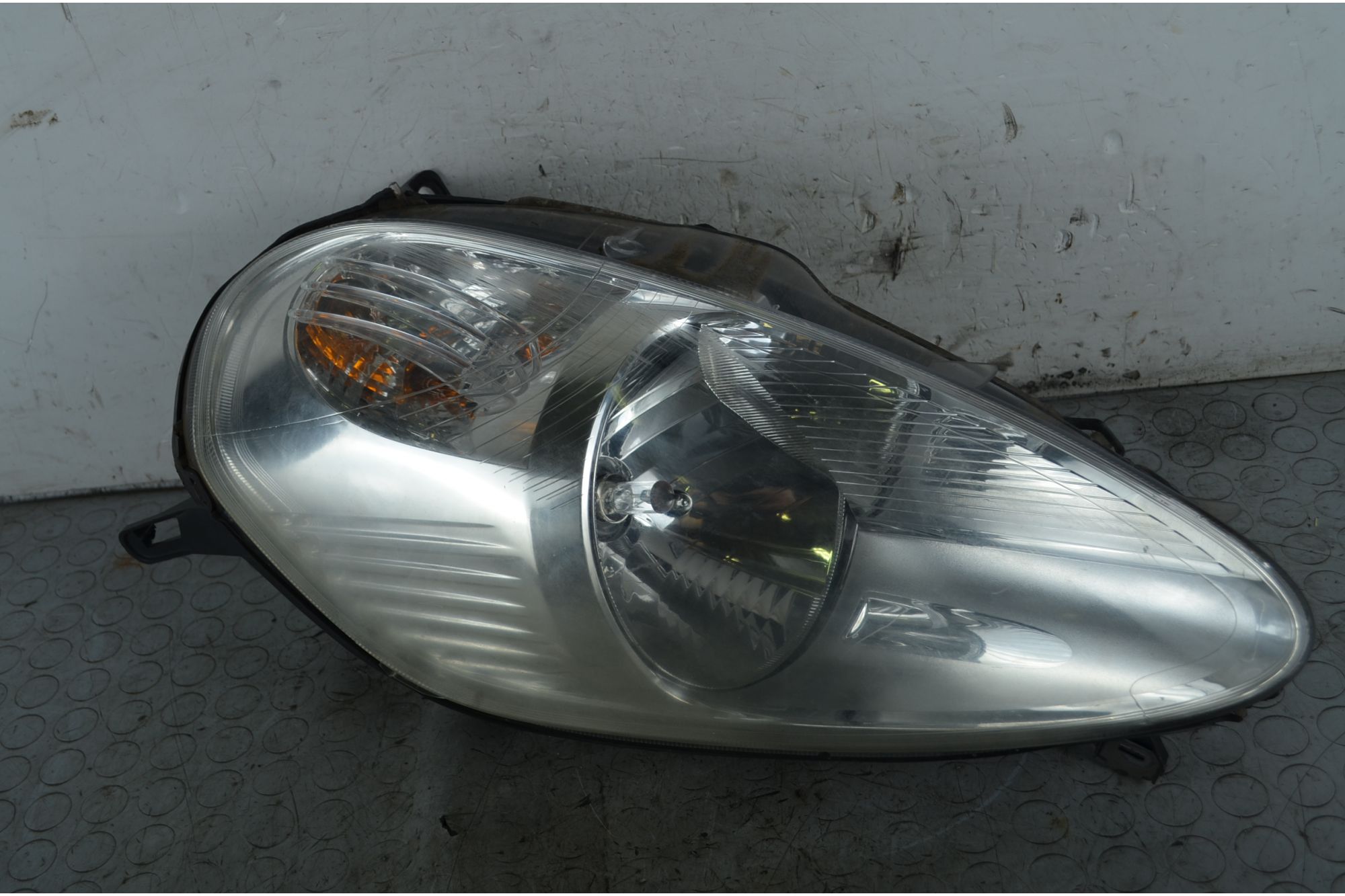 Faro Anteriore DX Fiat Grande Punto Dal 2005 al 2018 Cod 51701594  1748256054079