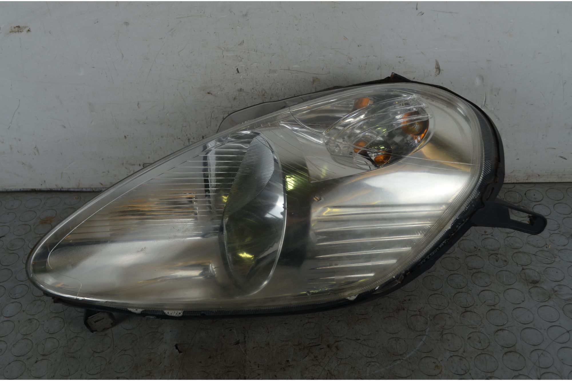 Faro Anteriore SX Fiat Grande Punto Dal 2005 al 2018 Cod 51701593  1748256518014