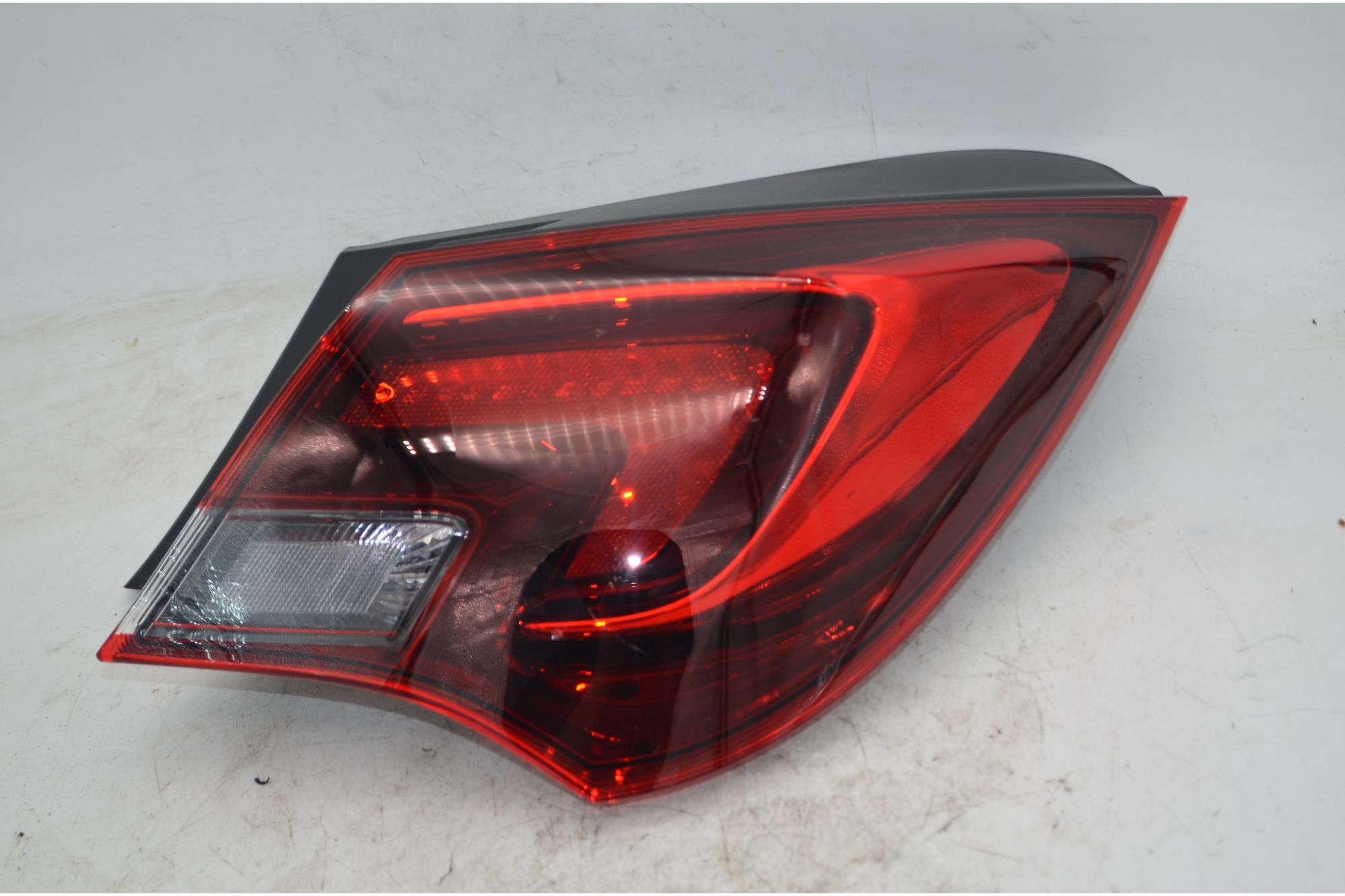 Fanale stop posteriore DX Opel Astra J Dal 2009 al 2018 Cod 13386257  1748271063735