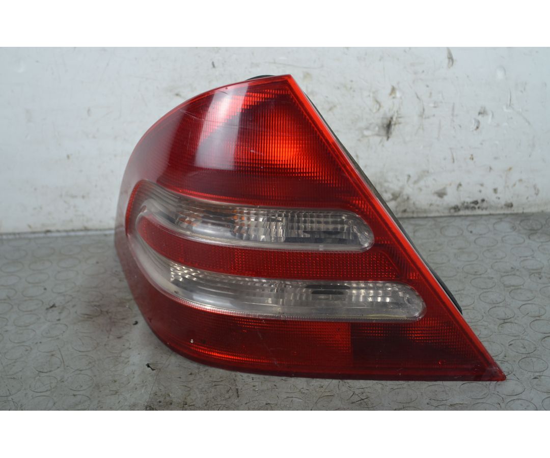 Fanale Stop Posteriore SX Mercedes Classe C W203 Dal 2000 al 2007 Cod A2038200164 1748329783790 Fanale Stop Posteriore SX Mercedes Classe C W203 Dal 2000 al 2007 Cod A2038200164 1748329783790