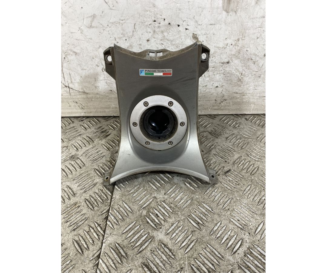 Carena Sportello tappo Benzina Piaggio Beverly 350 dal 2011 al 2018 1748335379024 Carena Sportello tappo Benzina Piaggio Beverly 350 dal 2011 al 2018 1748335379024