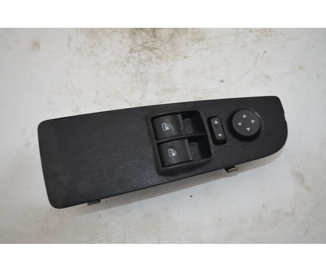 Pulsantiera alzacristalli anteriore Fiat Grande Punto Dal 2005 al 2008 Cod 735423371 1748338403085 Pulsantiera alzacristalli anteriore Fiat Grande Punto Dal 2005 al 2008 Cod 735423371 1748338403085