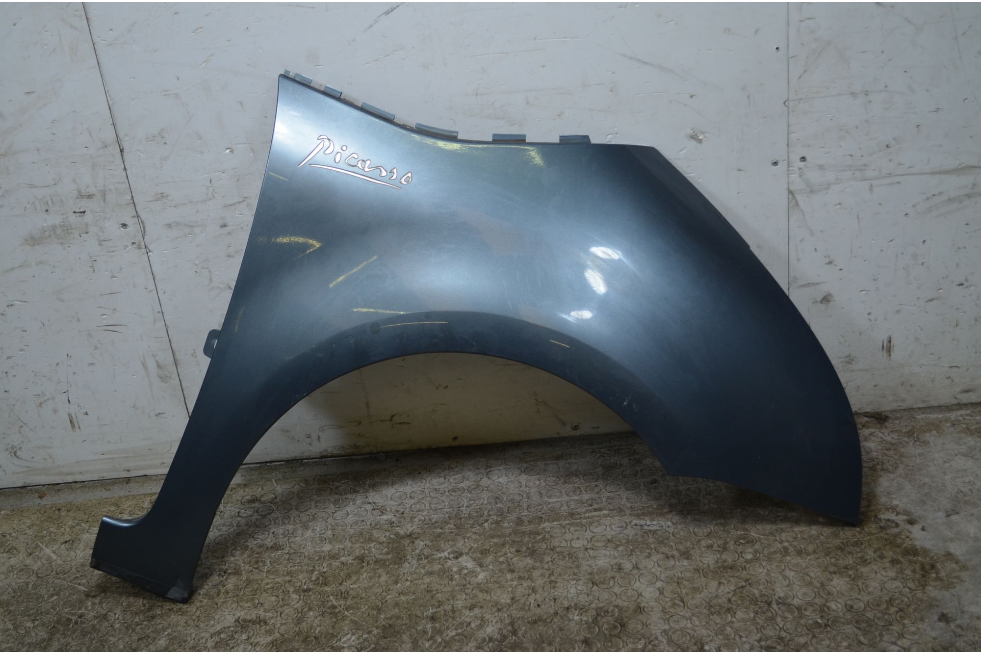 Parafango Anteriore DX Citroen C4 Picasso Dal 2006 al 2013 Cod 7841X2  1748339218534