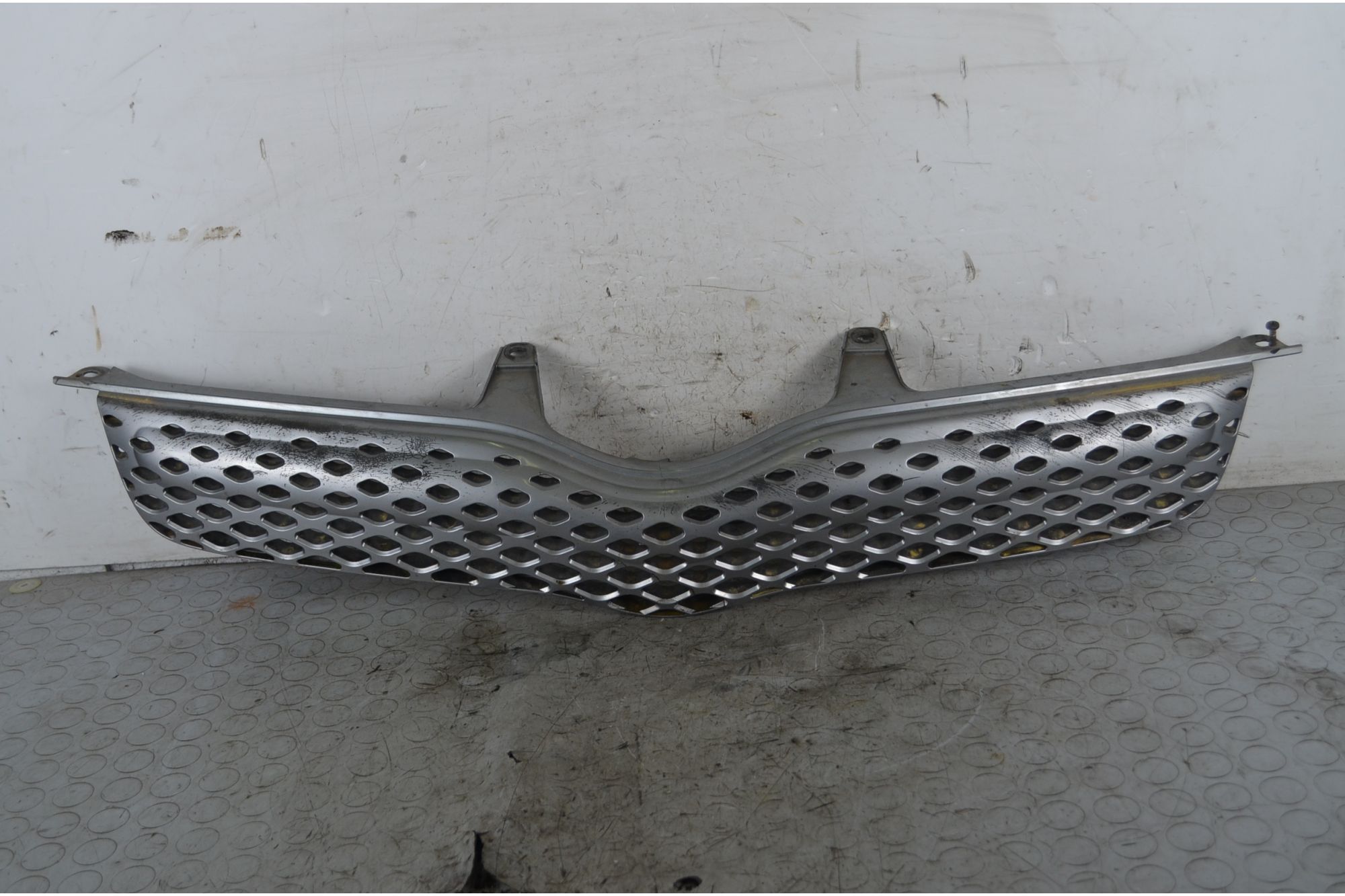 Griglia radiatore Toyota Yaris Verso Dal 2003 al 2007 Cod 53111-52240  1748339628289