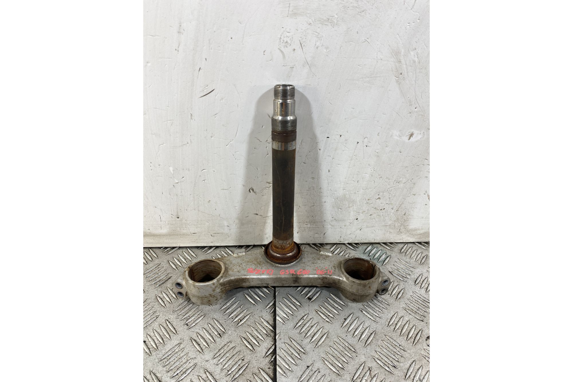 Cristo Piastra Inferiore Supporto Forcella Suzuki GSR 600 dal 2006 al 2011  1748340400591