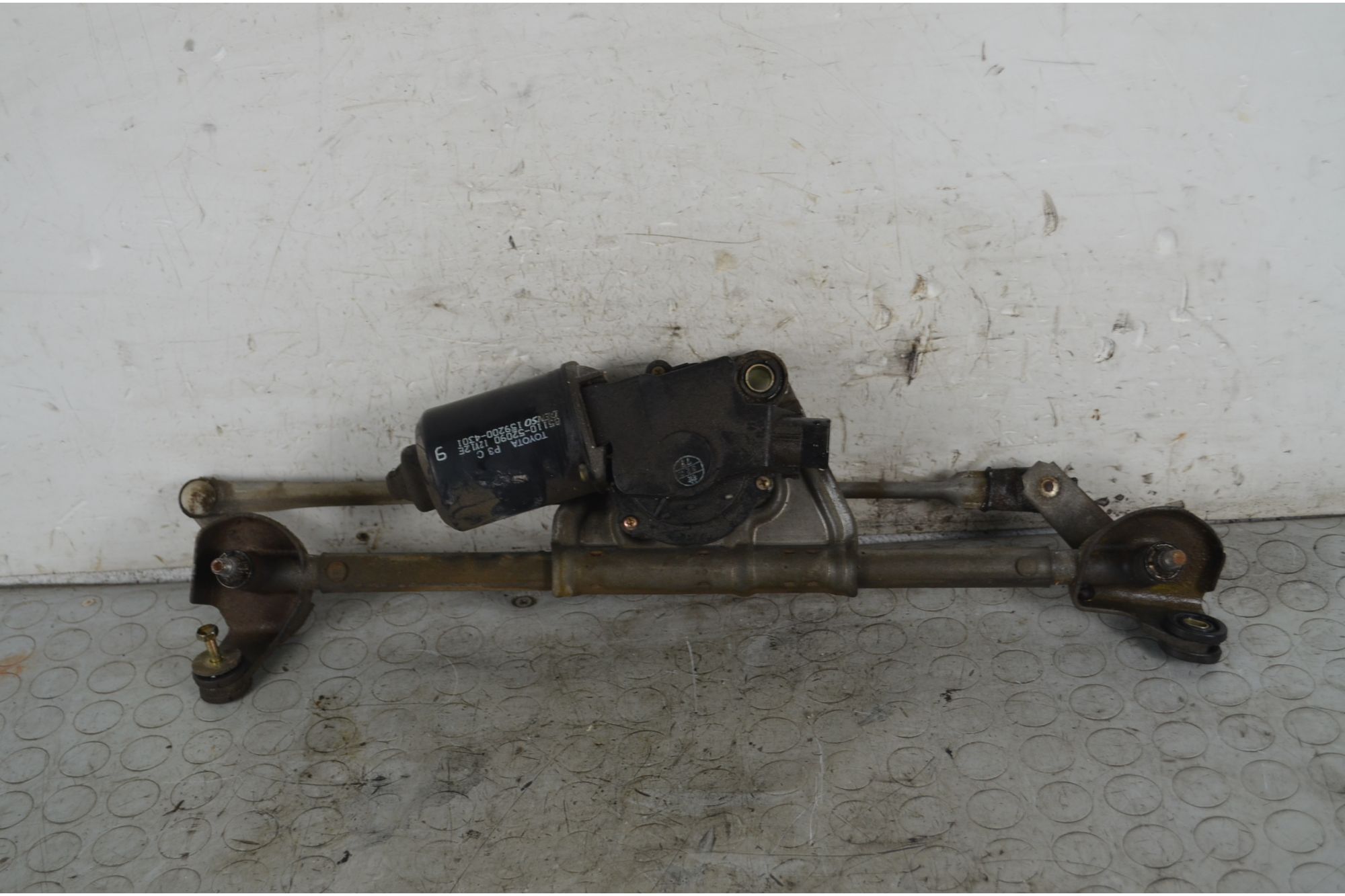 Motorino tergicristallo anteriore Toyota Yaris verso Dal 1999 al 2003 Cod 85110-52090  1748355498644