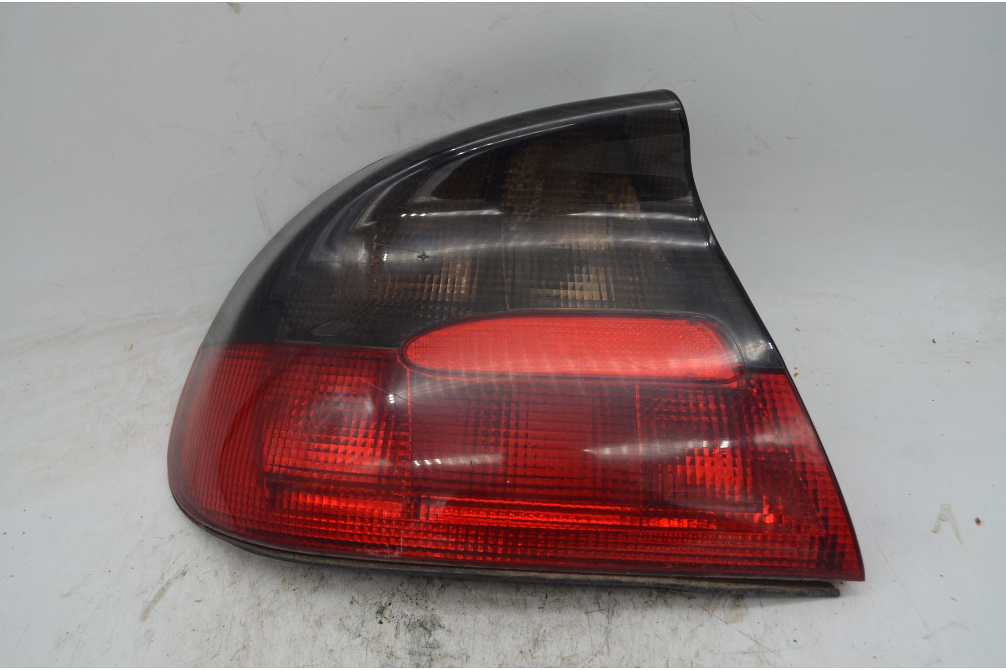 Fanale Stop Posteriore SX Opel Tigra Dal 1994 al 2001 Cod 90510529  1748415813424