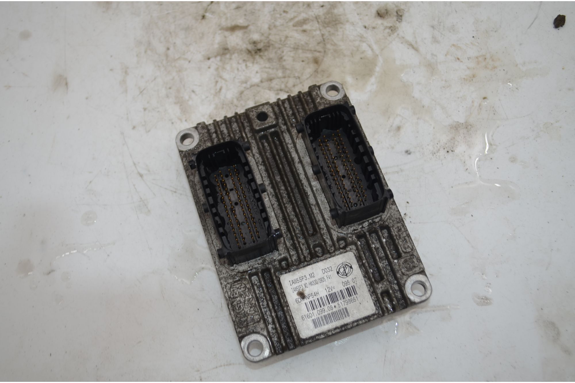 Centralina ECU Fiat Grande Punto dal 2005 al 2012 cod 51798651  1748421846584