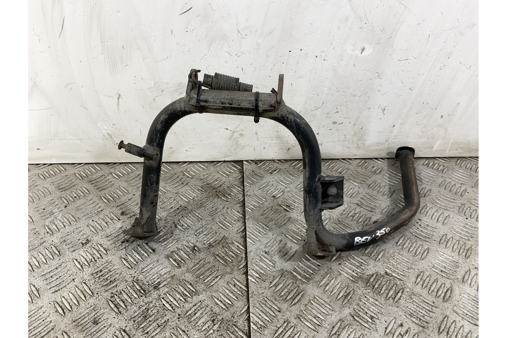 Cavalletto Centrale Piaggio Beverly 350 dal 2011 al 2018  1748442285591