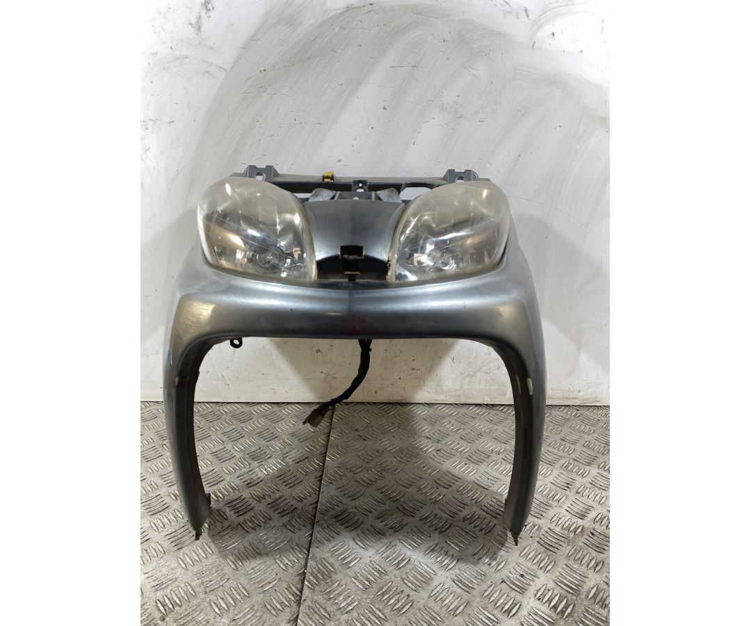 Carena Scudo Anteriore Con Faro Yamaha Xmax X-max 250 dal 2005 al 2009 1748528018372 Carena Scudo Anteriore Con Faro Yamaha Xmax X-max 250 dal 2005 al 2009 1748528018372