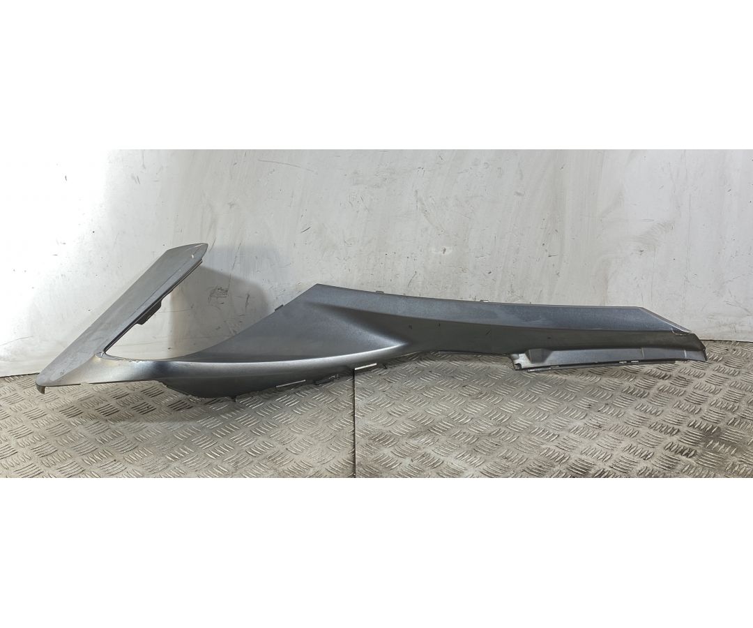Carena Fianchetto Tunnel Destro DX Honda SW-T 400 dal 2008 al 2016 1748529904728 Carena Fianchetto Tunnel Destro DX Honda SW-T 400 dal 2008 al 2016 1748529904728