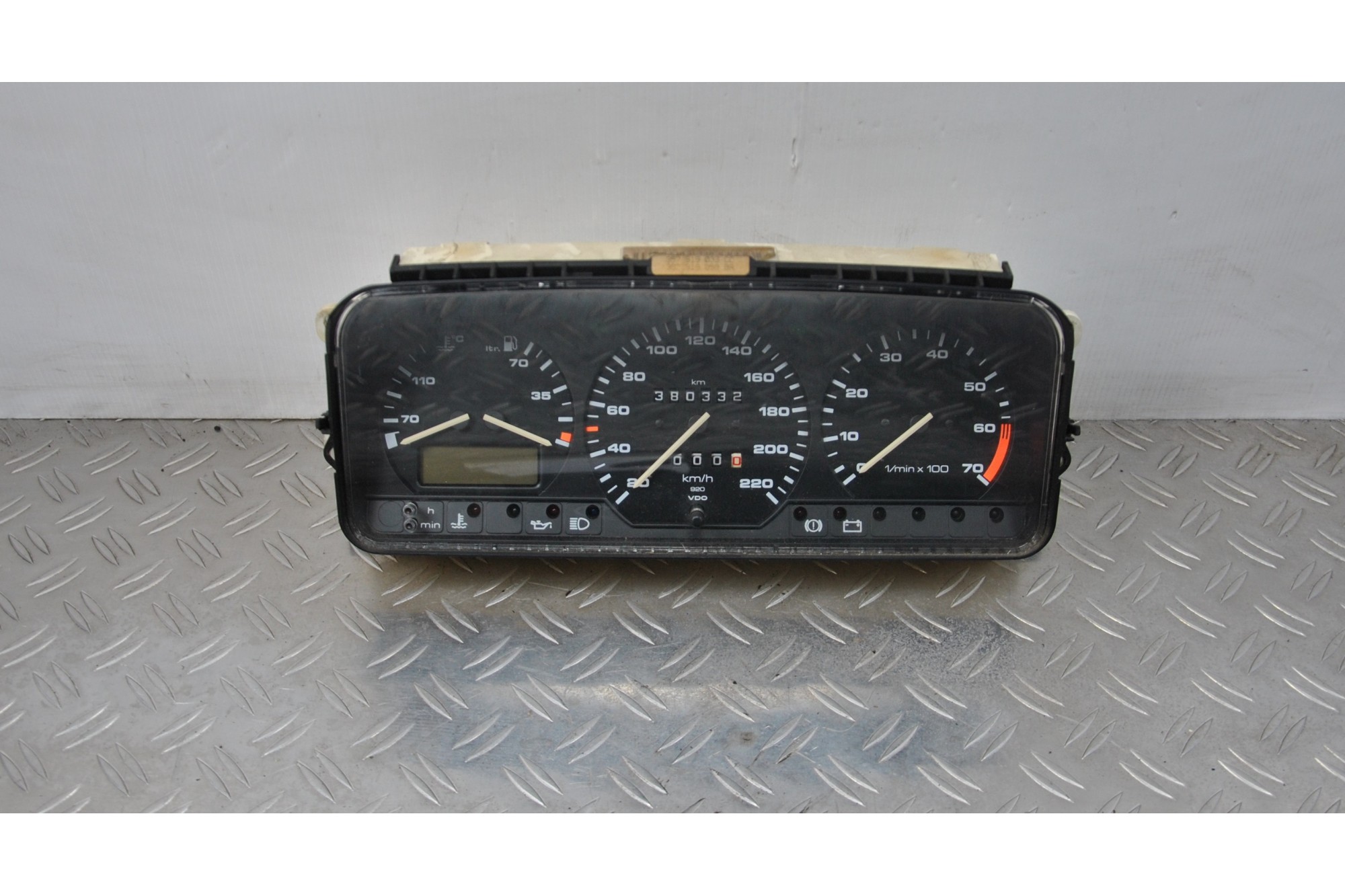 Strumentazione Contachilometri Completa Volkswagen Passat B3 dal 1988 al 1993 cod 81117657  1622022083268