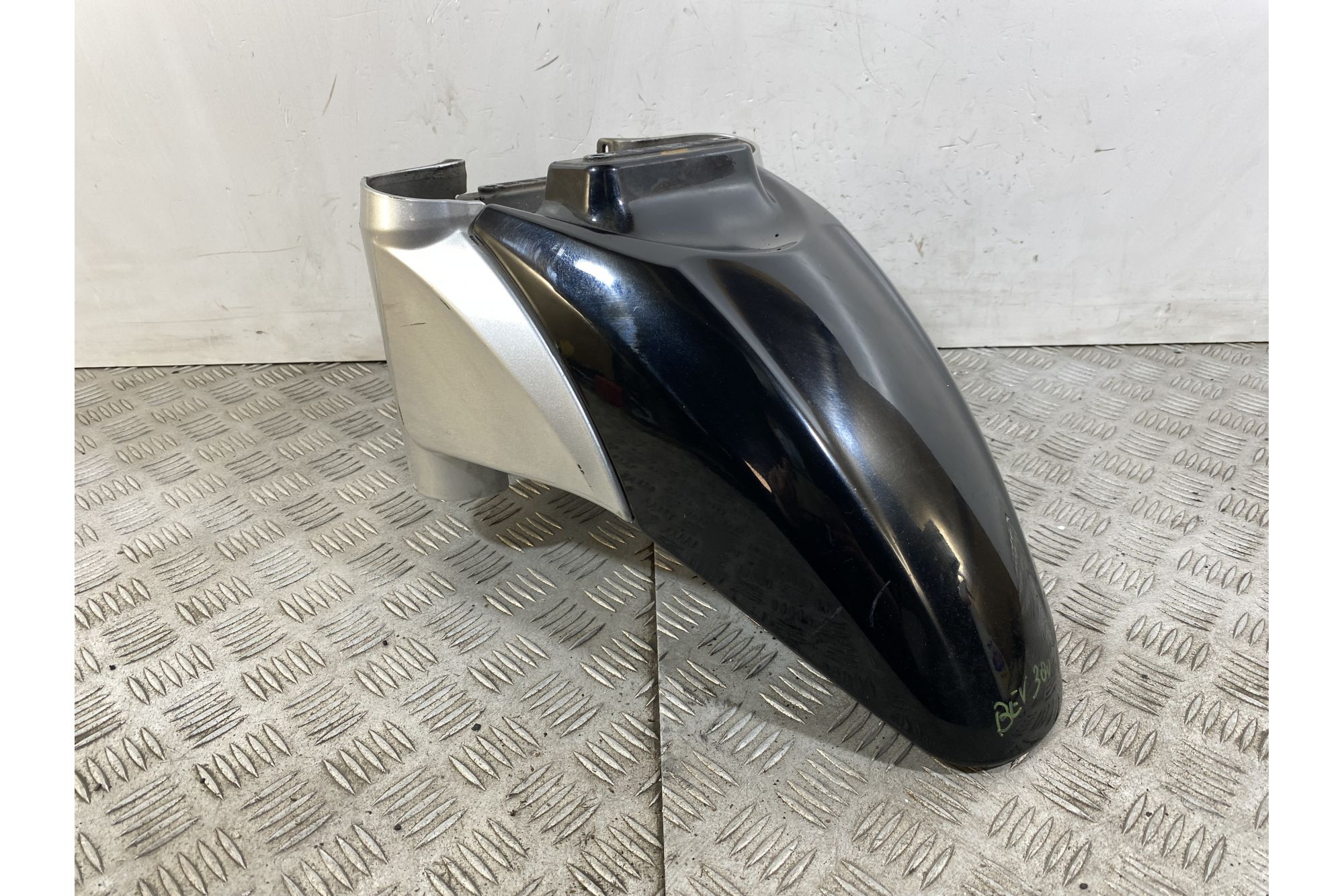 Carena Parafango Anteriore Piaggio Beverly 300 dal 2011 al 2018  1748612571424