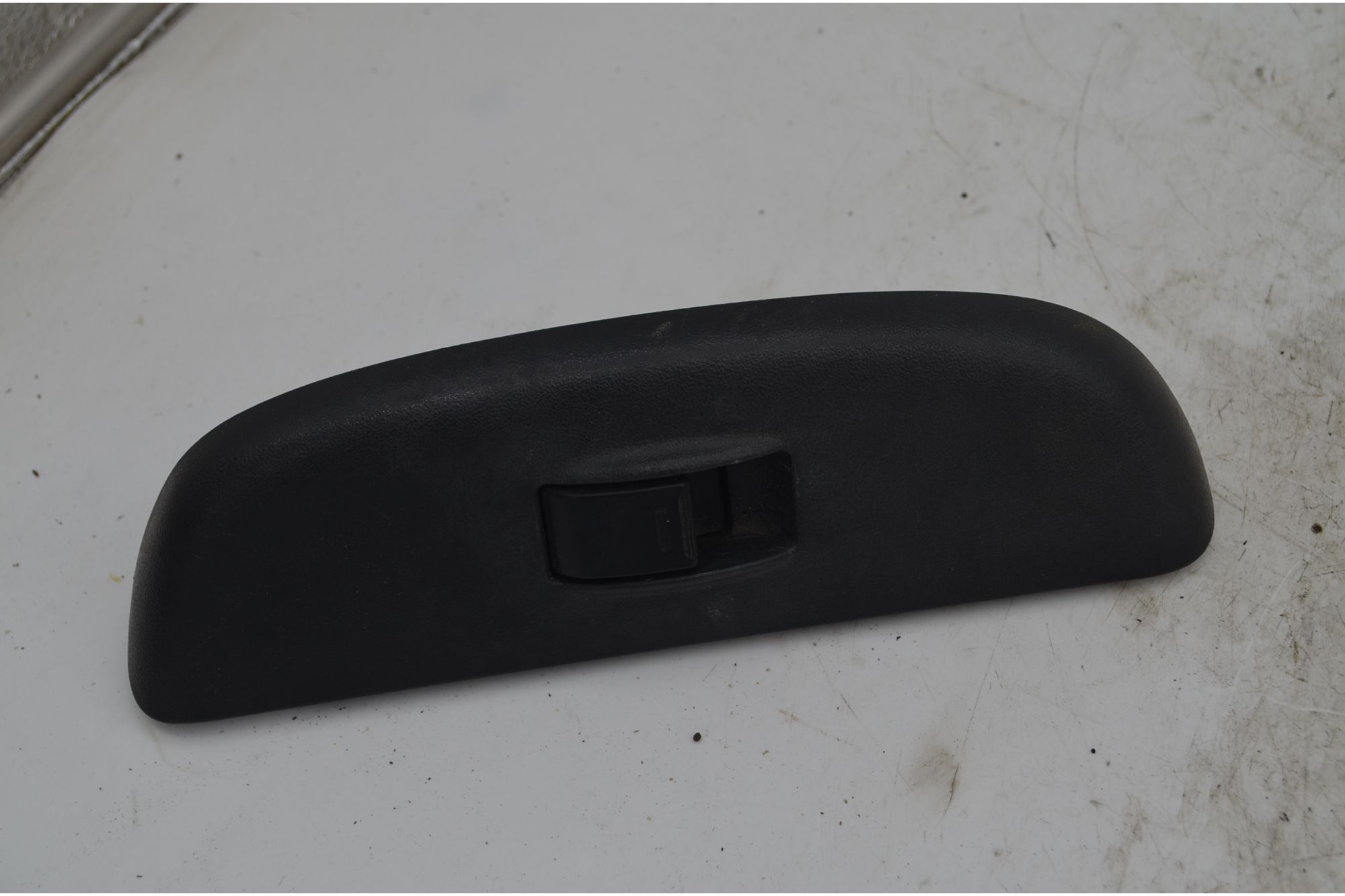 Pulsantiera alzacristalli anteriore DX Toyota Yaris Dal 2000 al 2007 Cod 6926052050B2  1748934700601