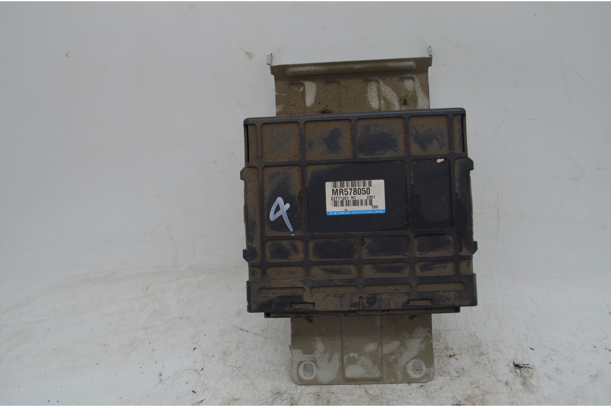 Centralina ECU Mitsubishi Space Star Dal 1998 al 2005 Cod MR578050  1748941682655