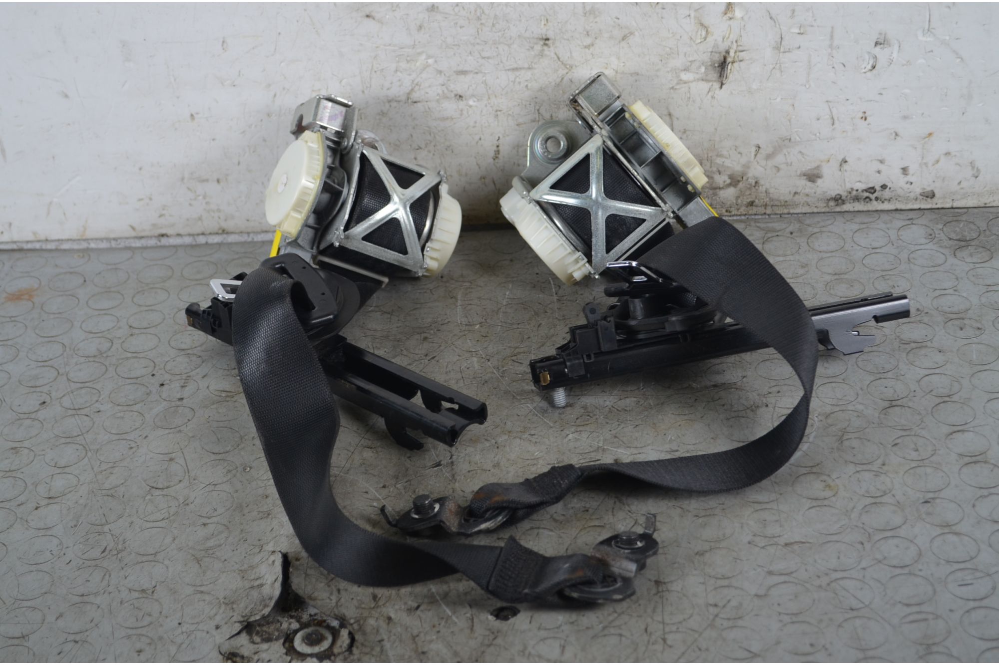Cintura Di Sicurezza Anteriori DX e SX Mercedes Classe C W204 Dal 2007 al 2013 Cod A20486025869C94  1748946080111