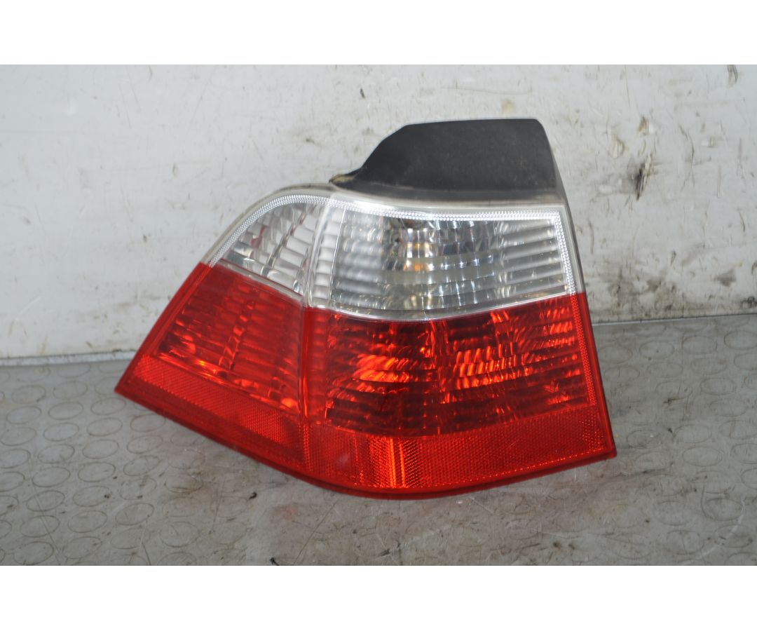 Fanale Stop Posteriore SX Esterno BMW Serie 5 E60 Dal 2003 al 2010 Cod 63217177693 1749020706392 Fanale Stop Posteriore SX Esterno BMW Serie 5 E60 Dal 2003 al 2010 Cod 63217177693 1749020706392