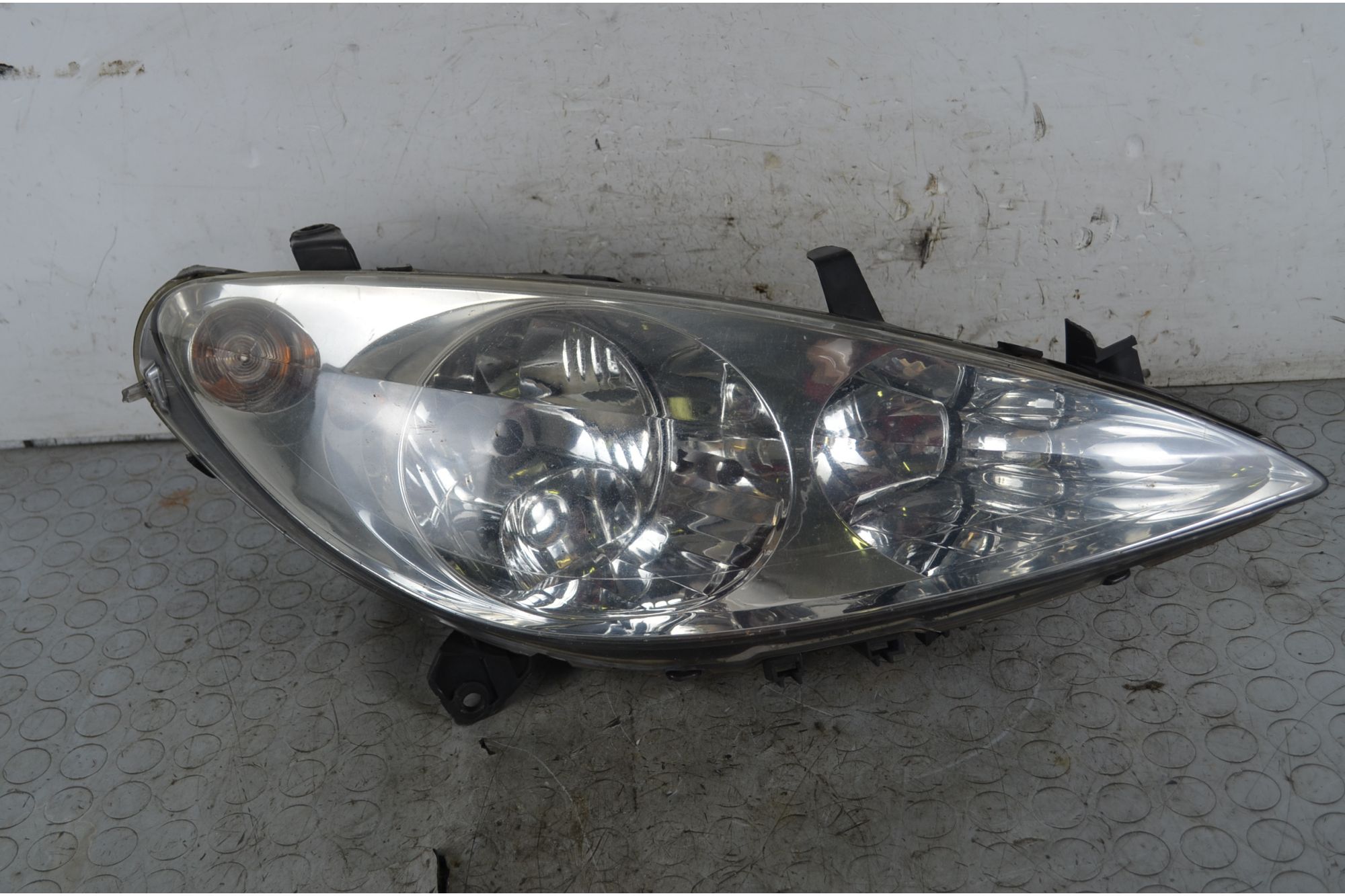 Faro Anteriore DX Peugeot 307 Dal 2001 al 2009 Cod 6205Z3  1749107755923