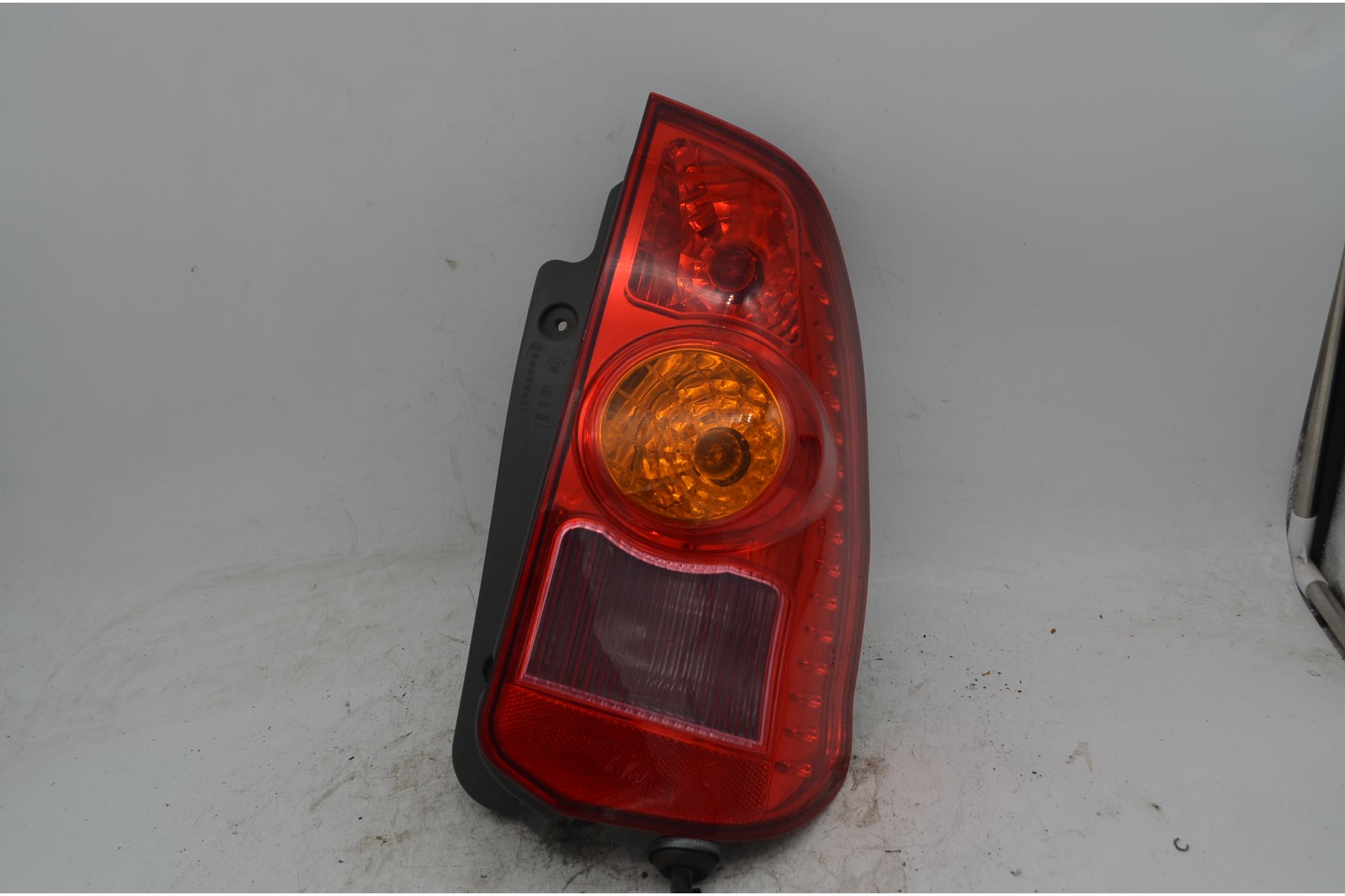 Fanale Stop Posteriore DX Mitsubishi Space Star  Dal 1998 al 2007 Cod MR990990  1749109272626