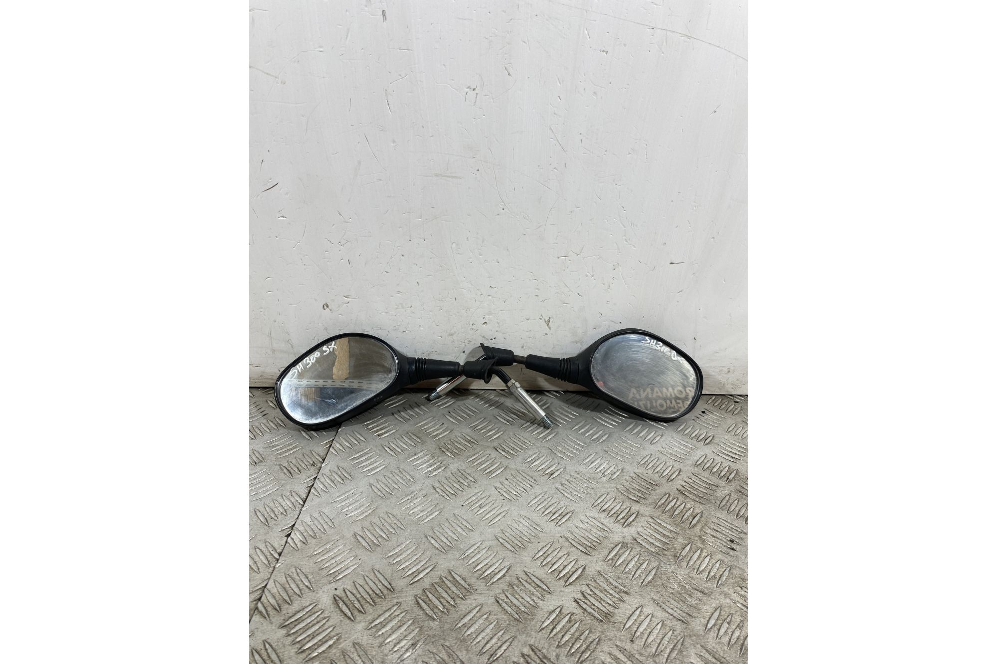 Coppia Specchietti Retrovisori Honda SH 300 dal 2011 al 2013  1749109801864