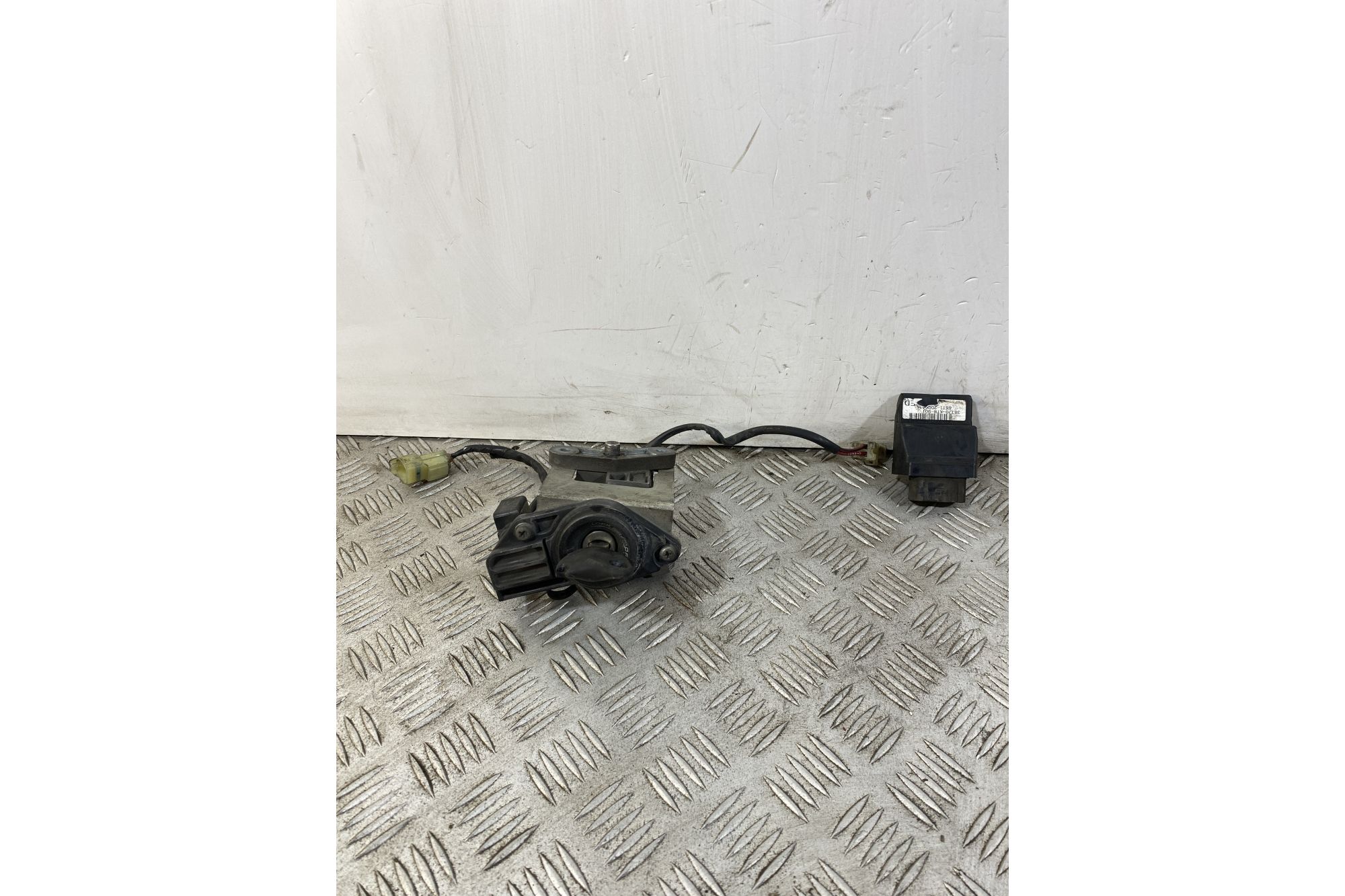 Kit Chiave Honda SH 300 dal 2011 al 2013 COD 38770-KTW-901  1749121882995