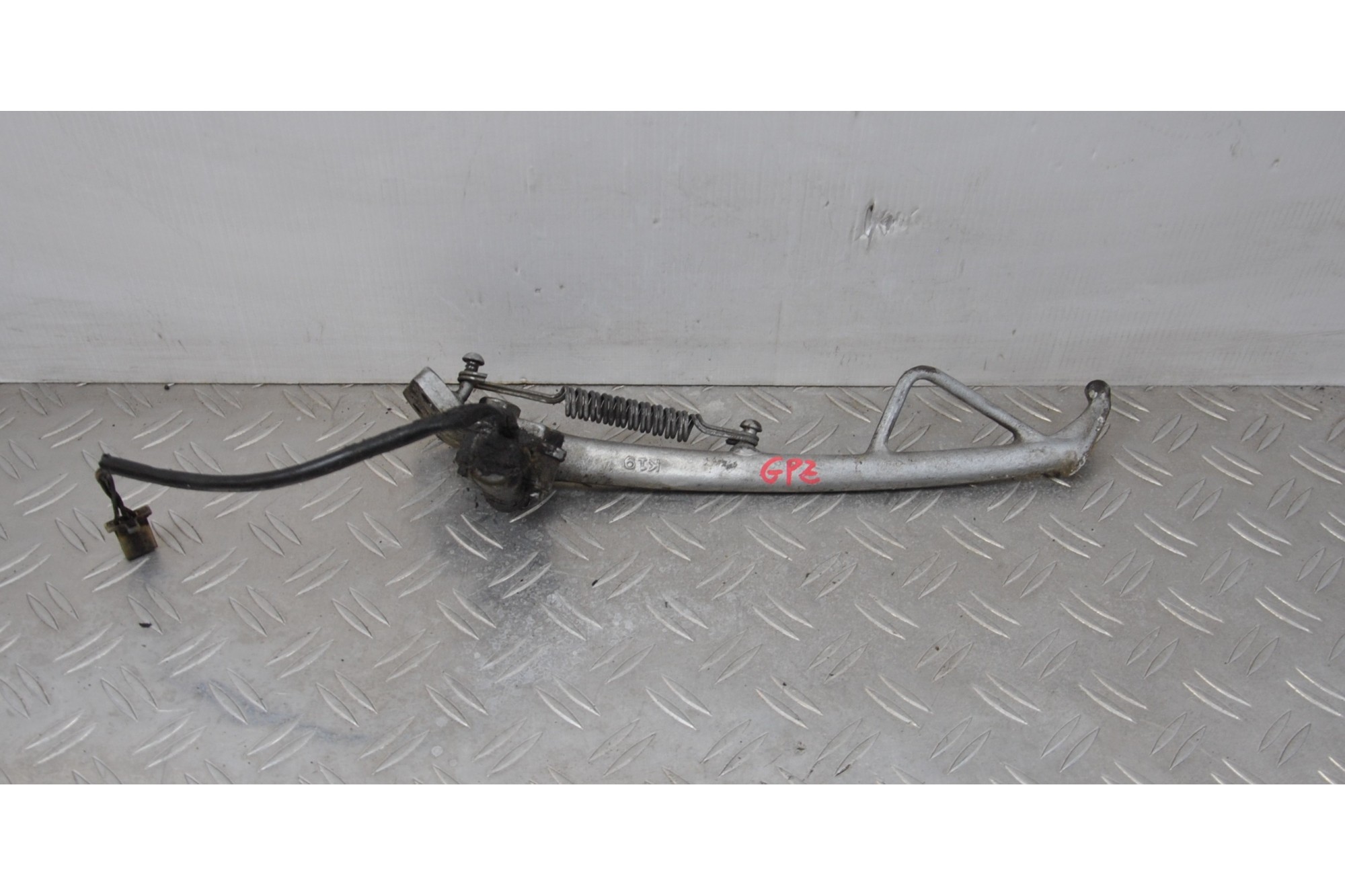 Cavalletto Laterale Kawasaki GPZ 600 R dal 1985 al 1987  1622120258100